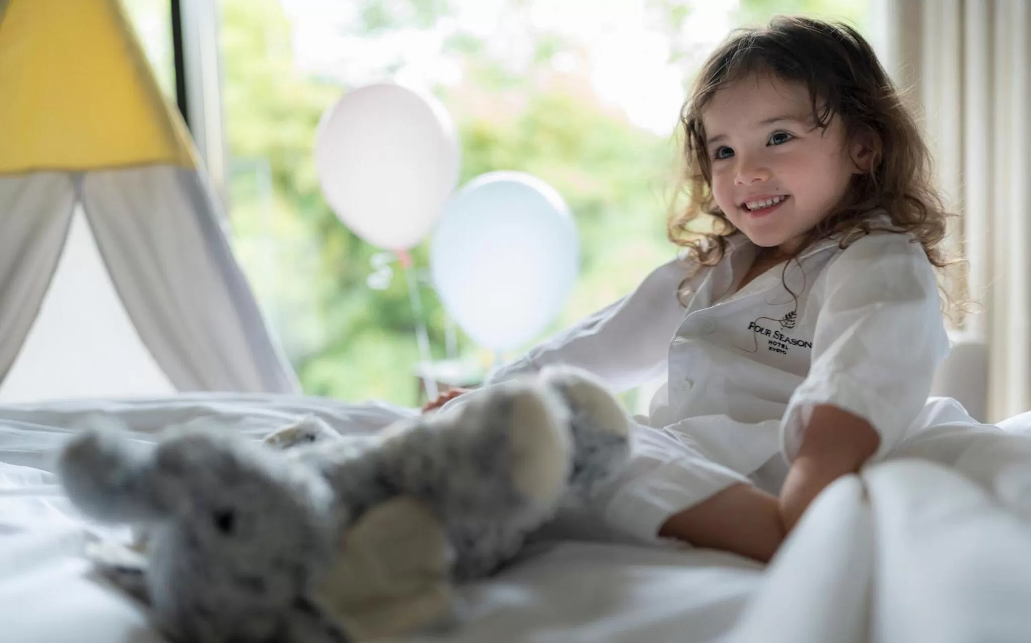 children, Bed in Four Seasons Hotel Kyoto