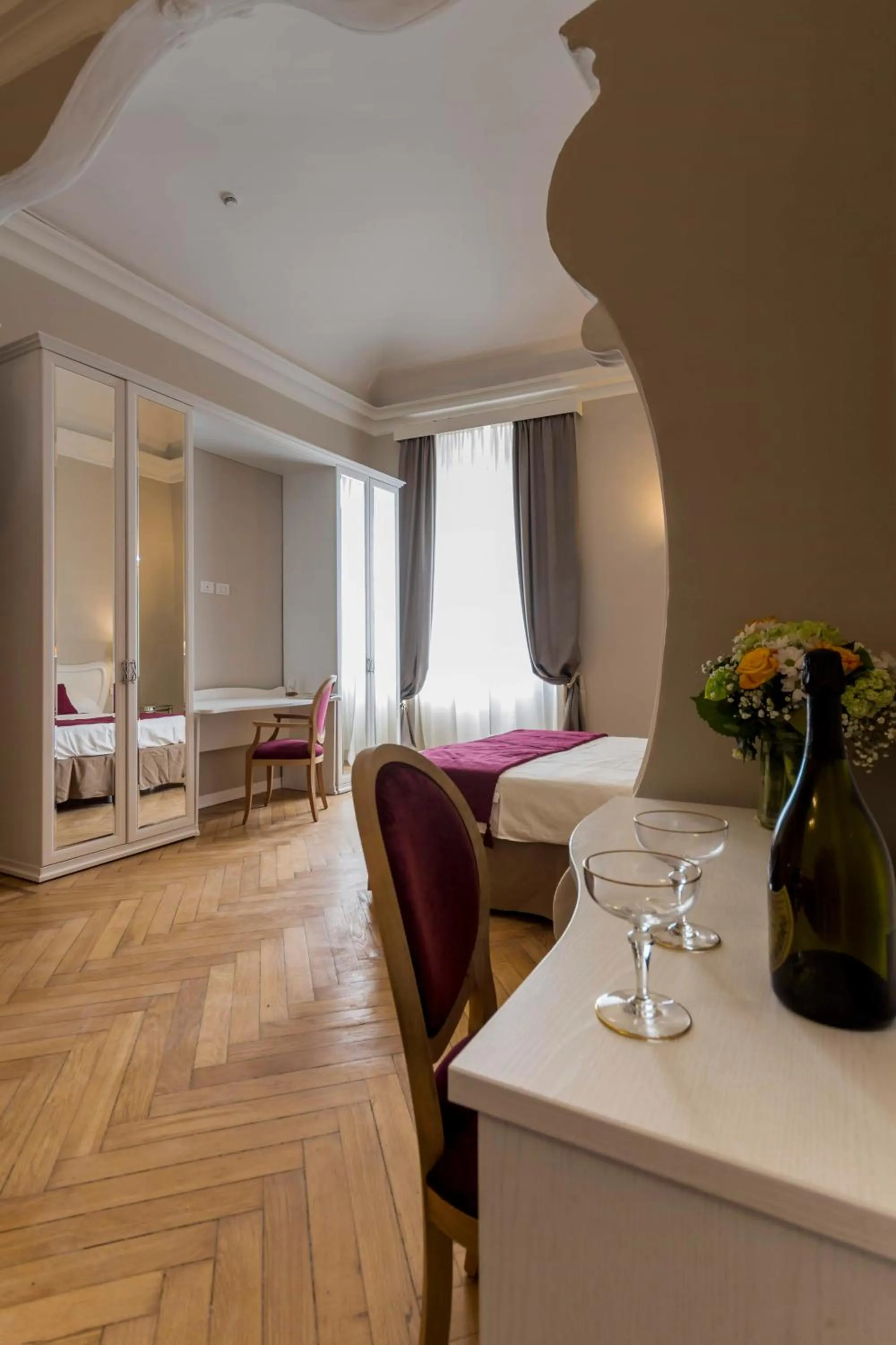 Living room, Bed in Mediterraneo Emotional Hotel & Spa