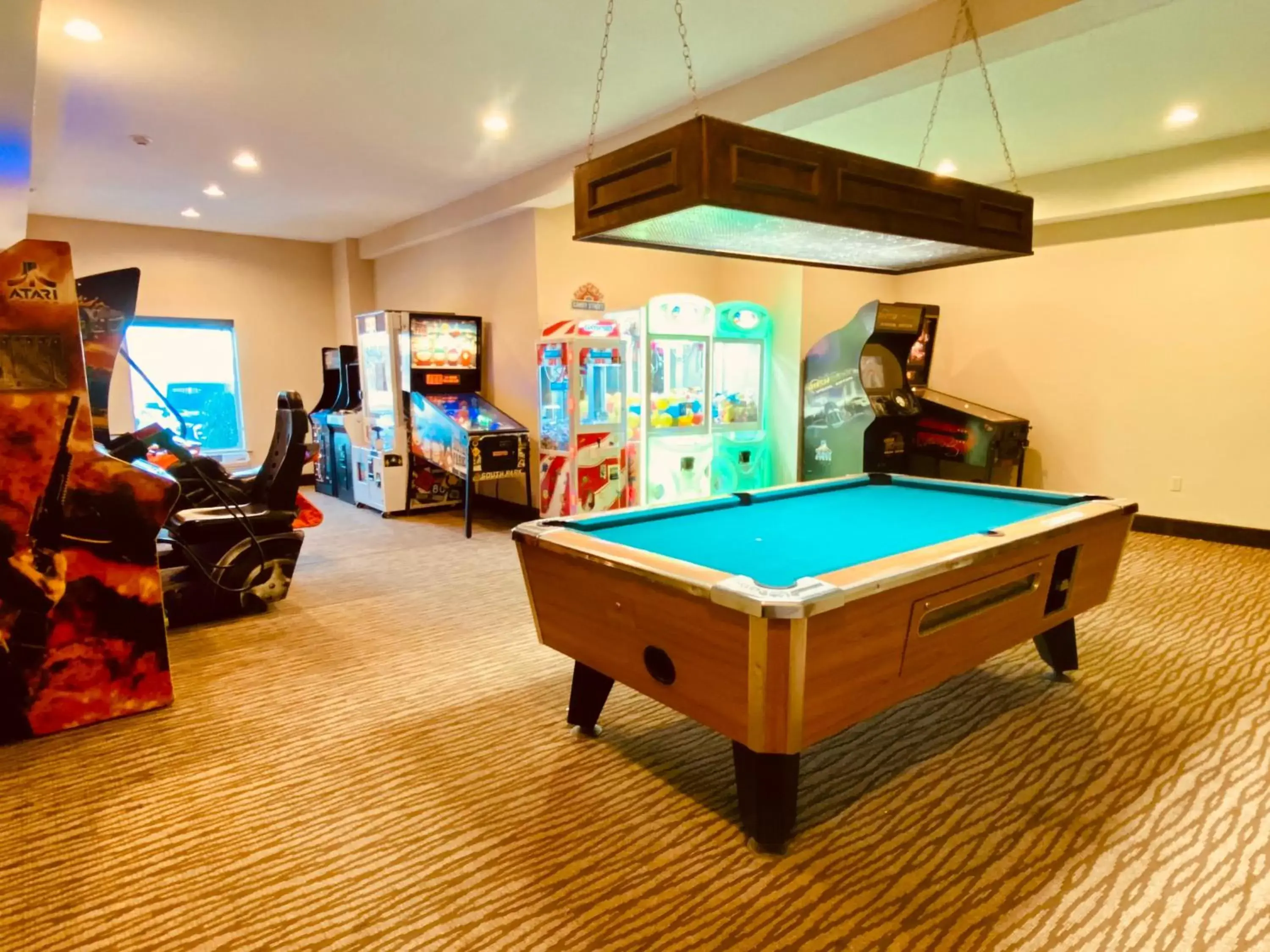 Game Room, Billiards in Comfort Suites Scranton near Montage Mountain