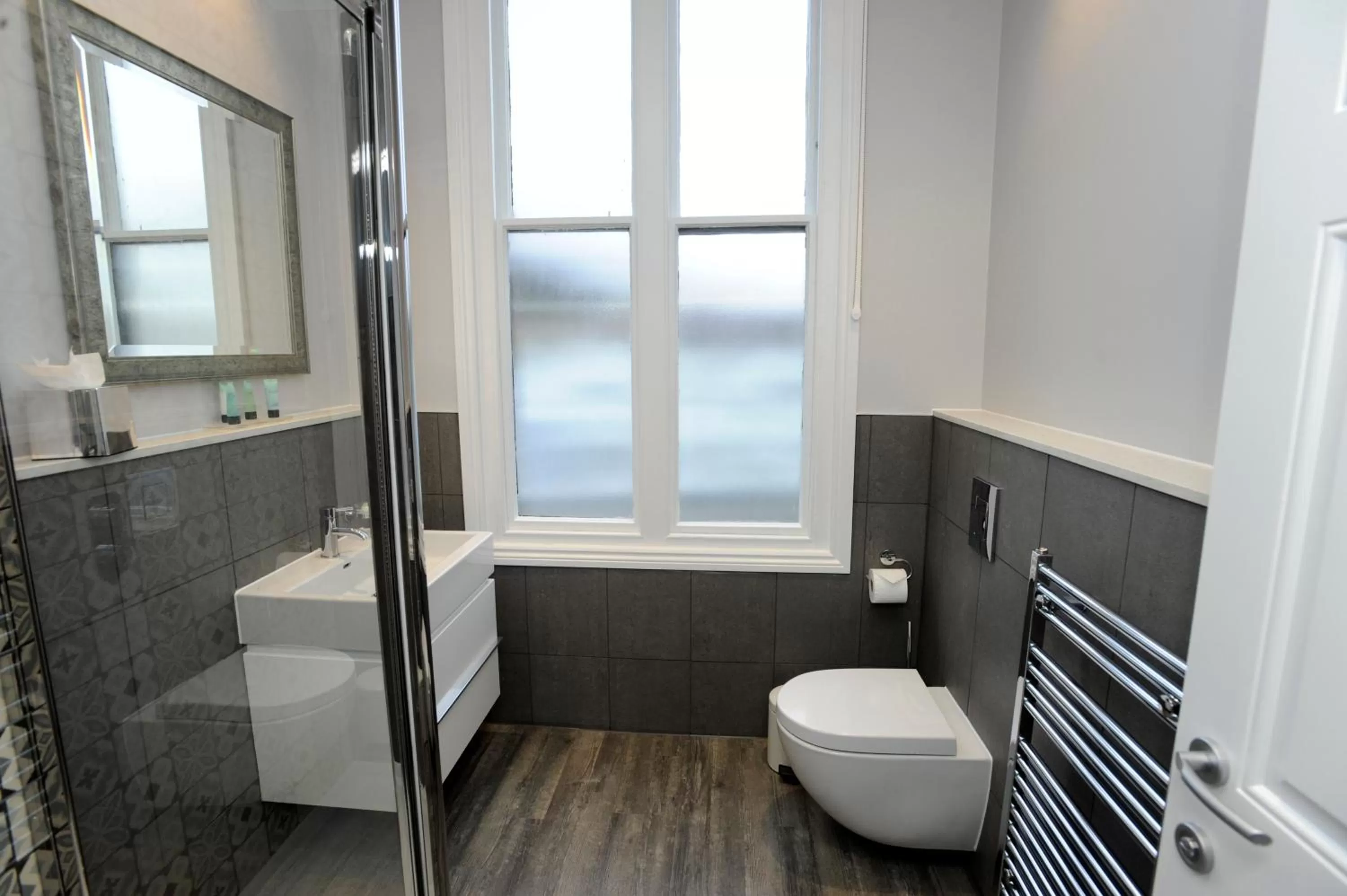 Bathroom in Best Western Premier Dover Marina Hotel & Spa