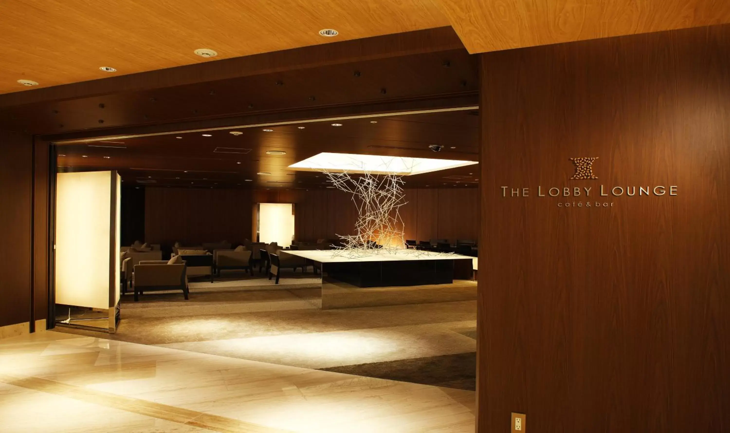 Lounge or bar, Lobby/Reception in ANA Crowne Plaza Osaka, an IHG Hotel