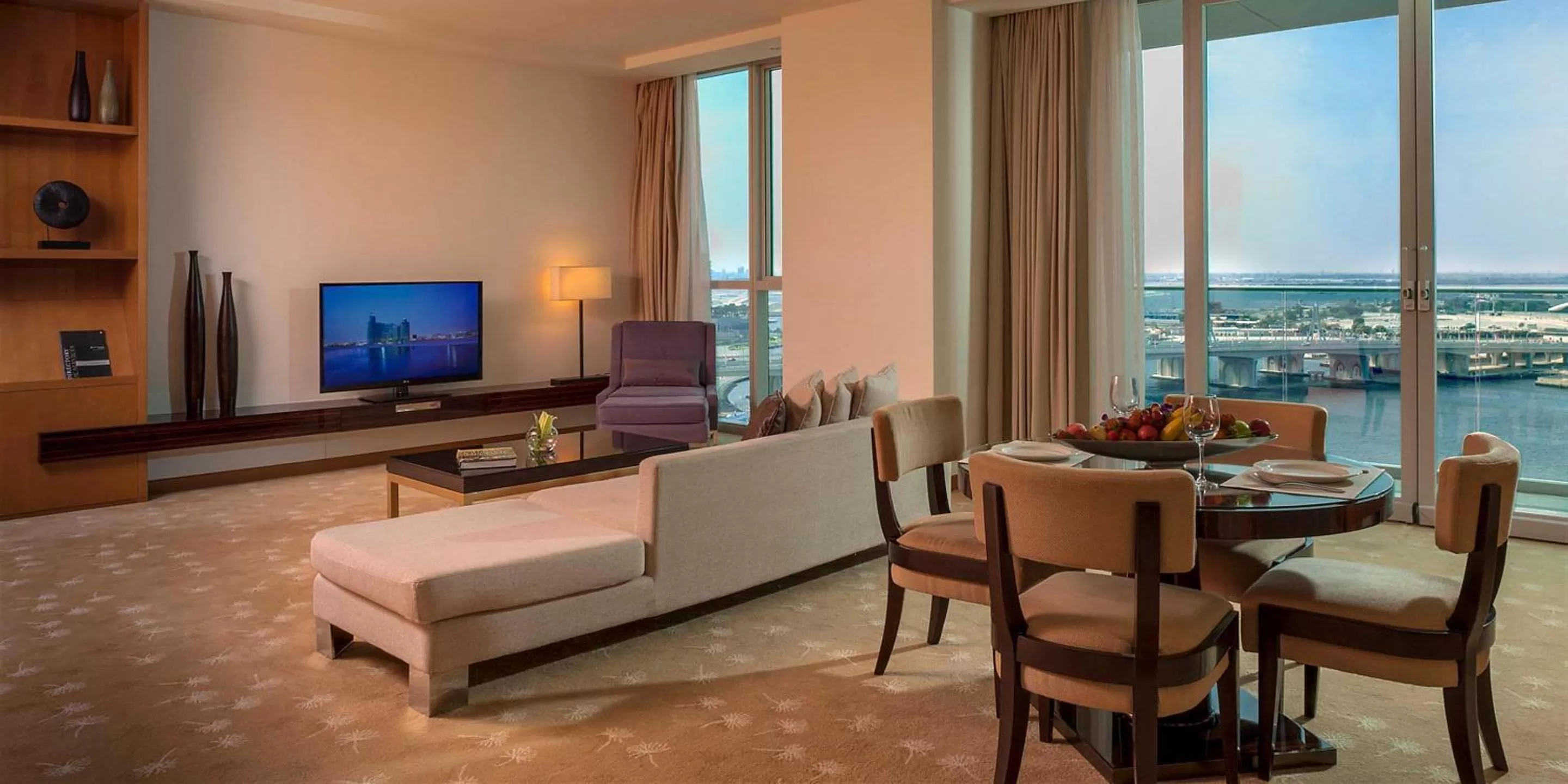 Living room in InterContinental Residence Suites Dubai Festival City by IHG