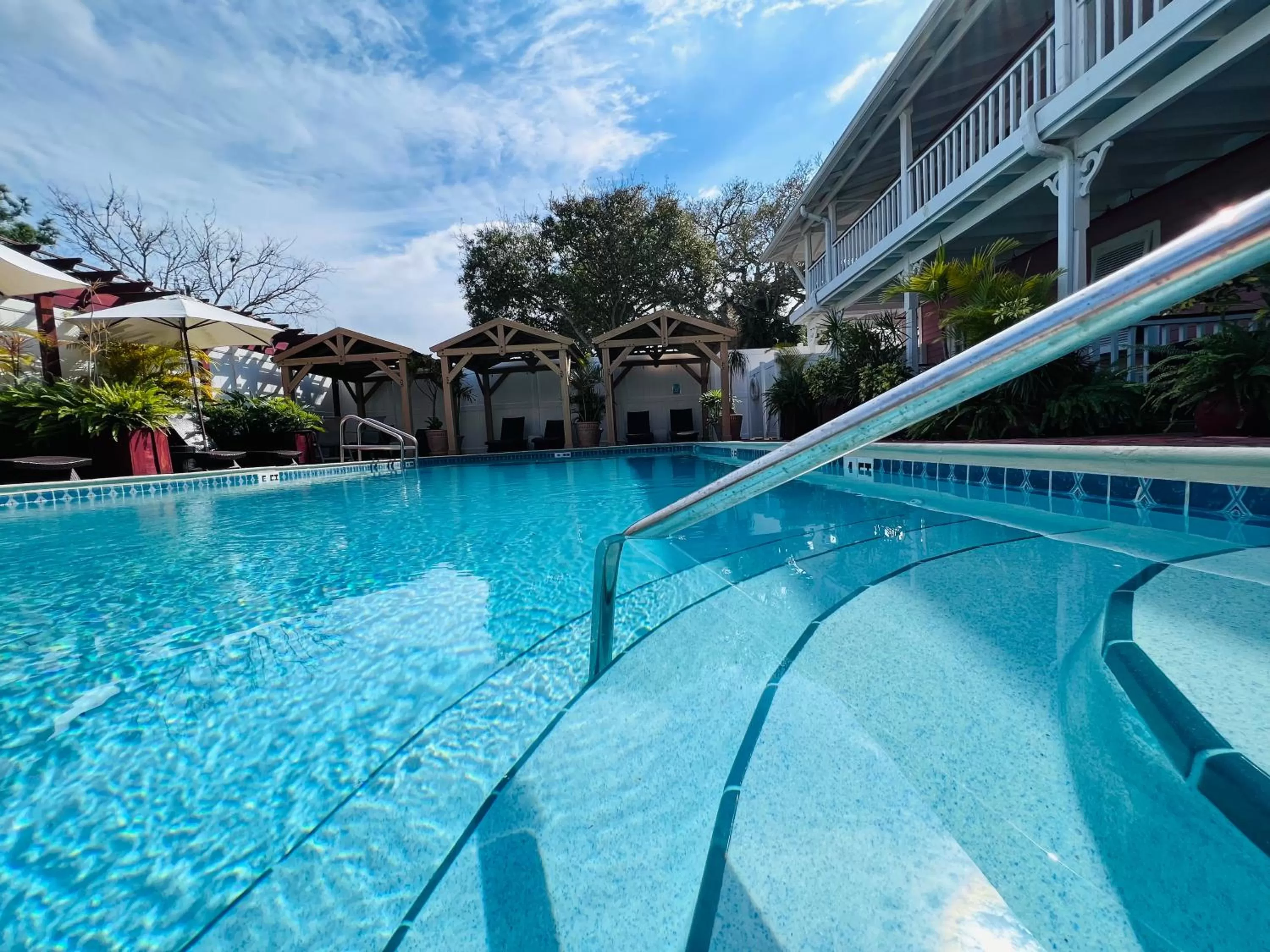 Swimming pool in The Riverview Hotel - New Smyrna Beach