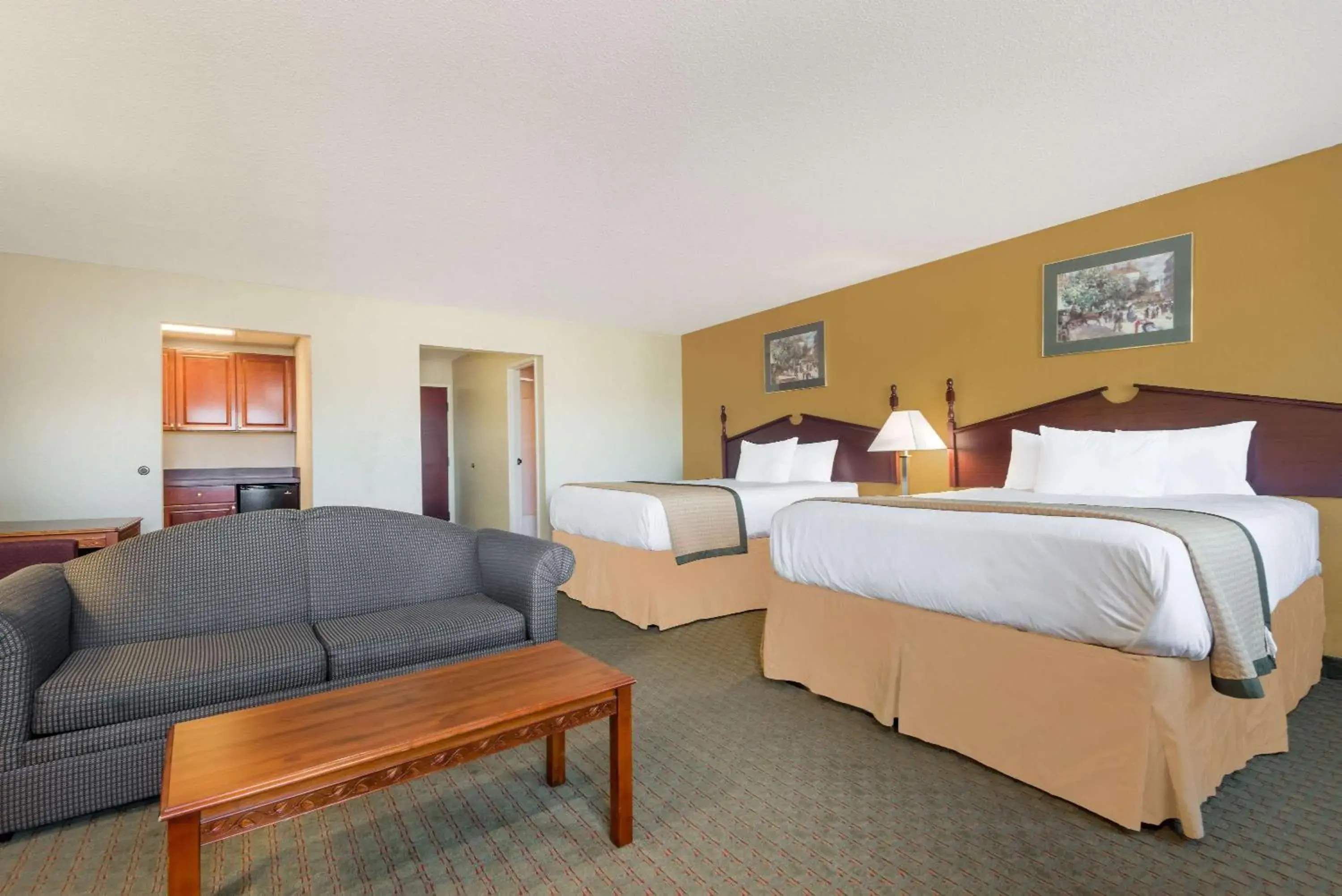 Photo of the whole room in Days Inn by Wyndham Norton