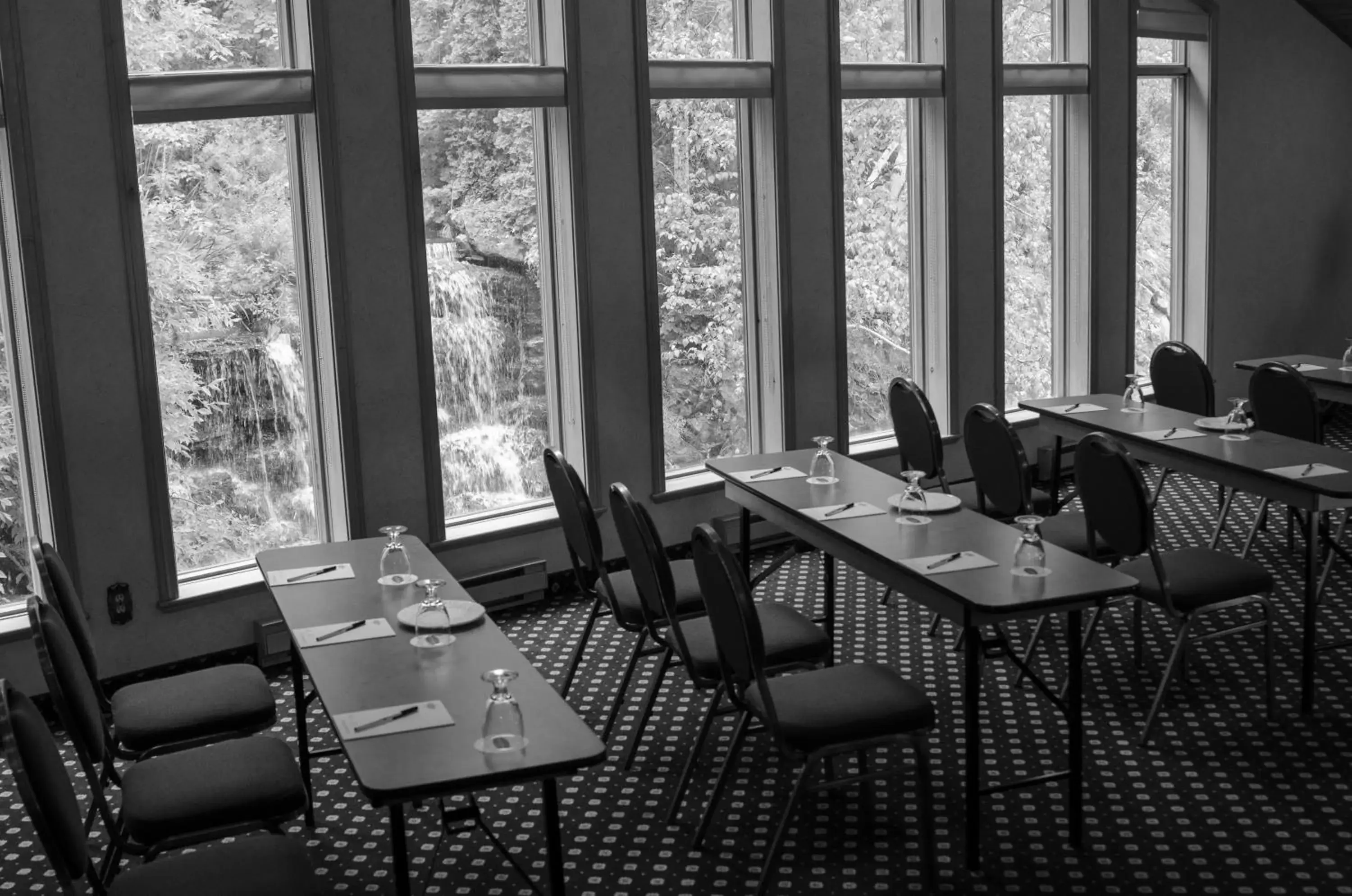 Meeting/conference room, Restaurant/Places to Eat in Hôtel et centre de villégiature du lac Carling
