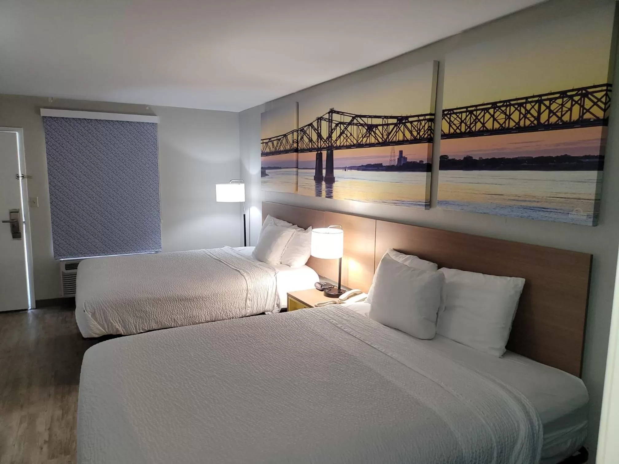 Bed in Days Inn by Wyndham Biscoe