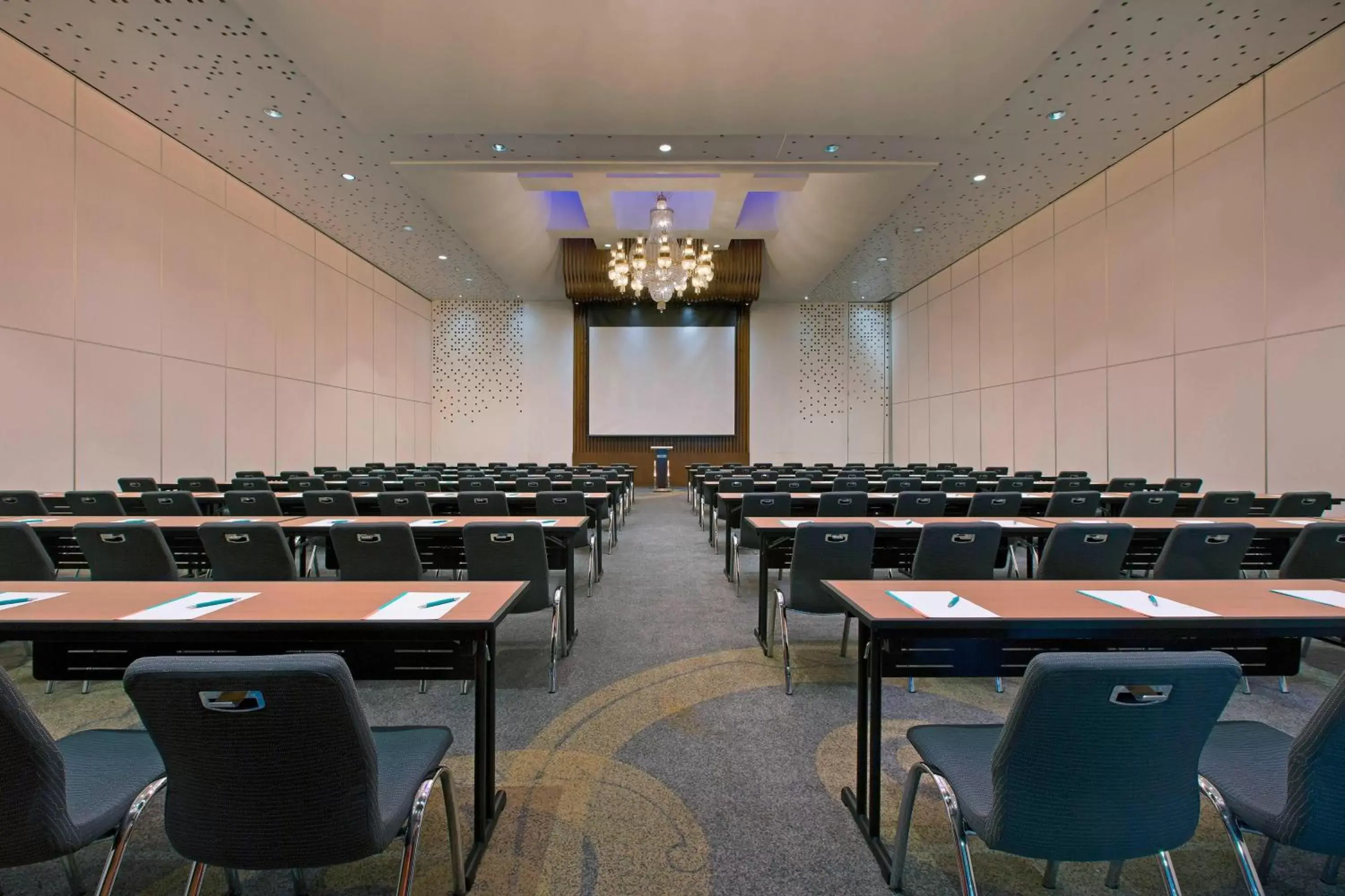 Meeting/conference room in Le Meridien Jakarta