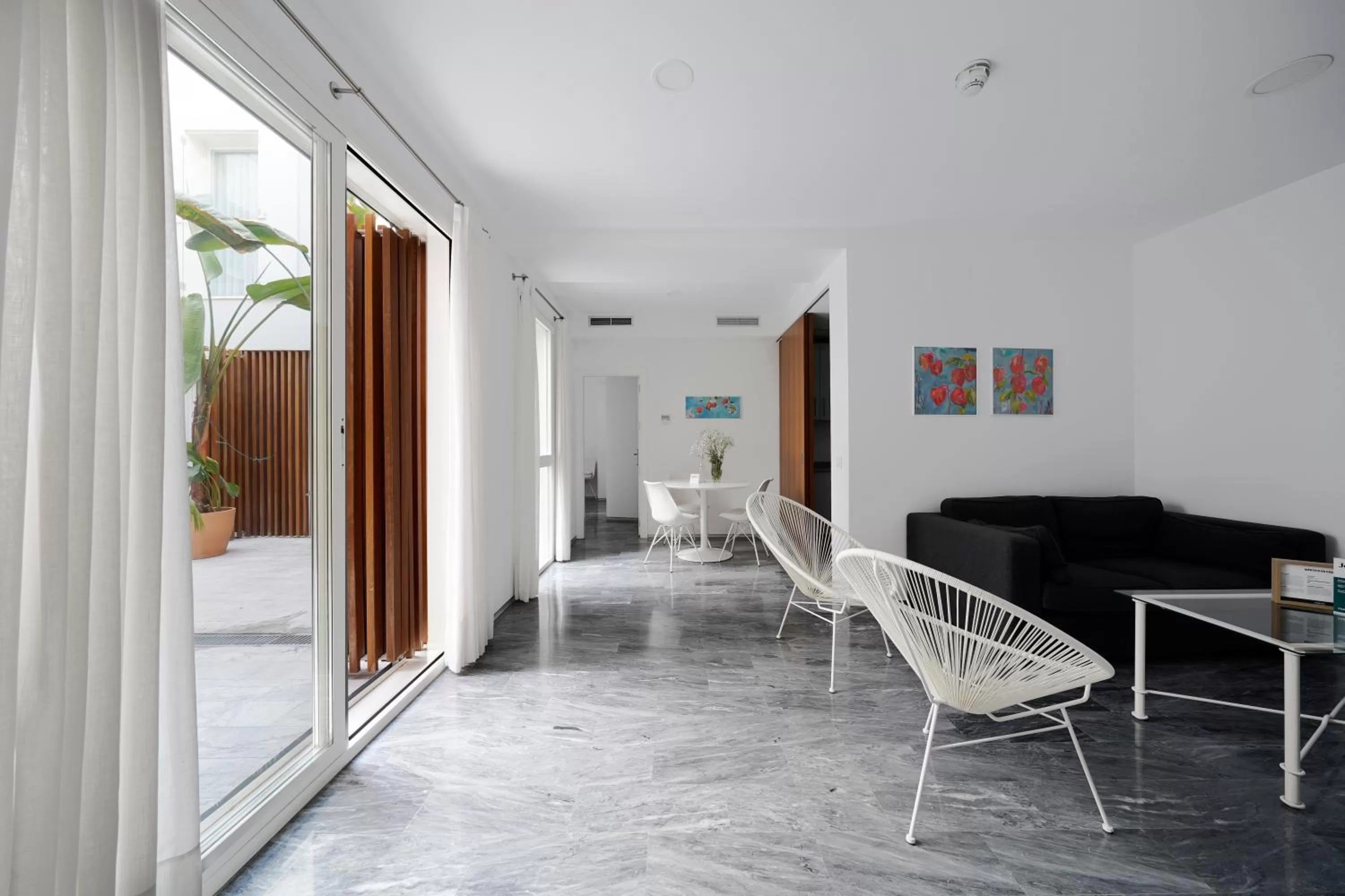 Living room, Bed in Numa Seville Jondo