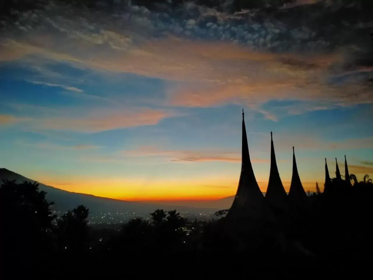 Mountain view, Sunrise/Sunset in Jambuluwuk Convention Hall & Resort Batu