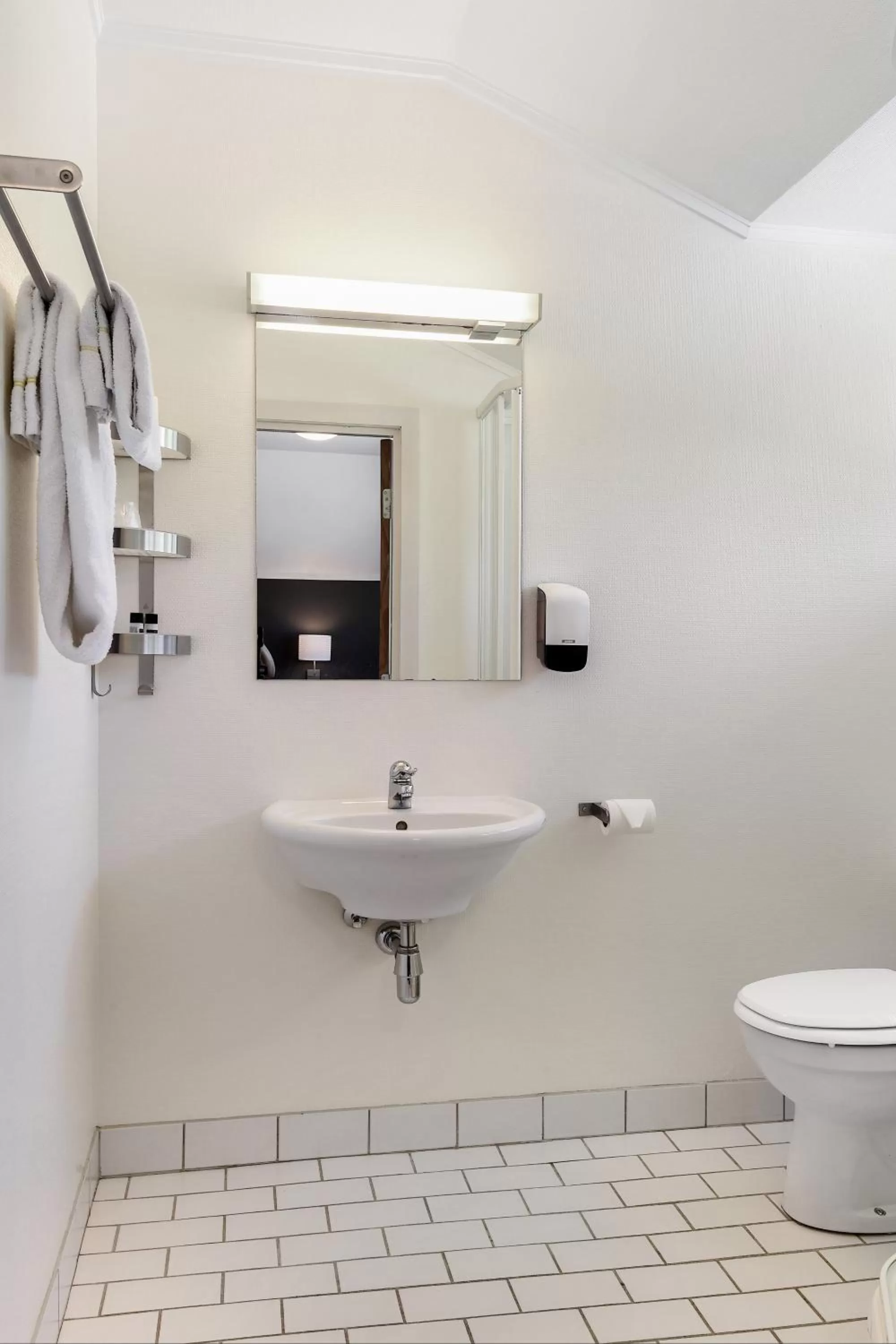 Shower in Kongsvinger Budget Hotel