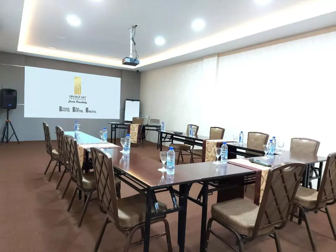 Meeting/conference room in Sky View Hotel Managed by OS