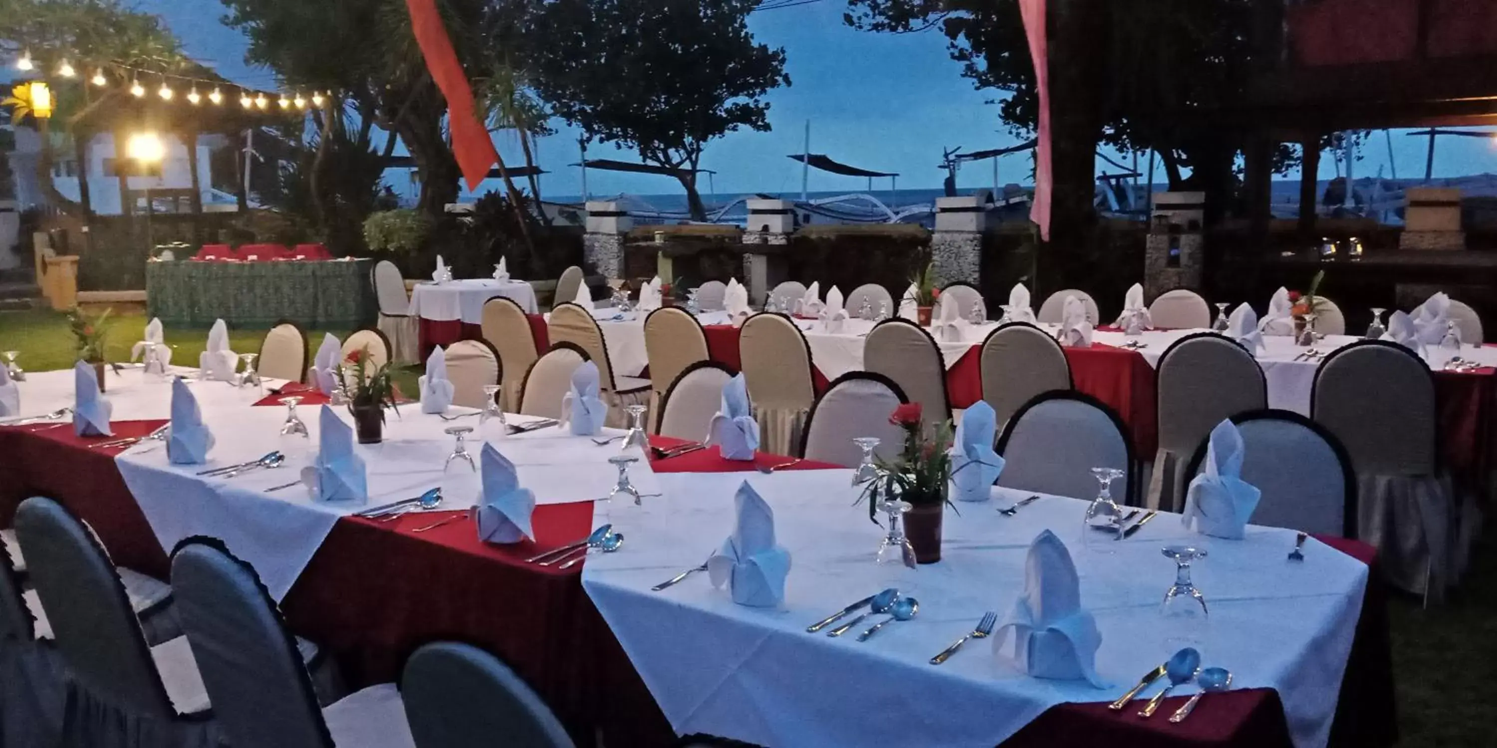 Restaurant/places to eat in Bali Taman Beach Resort & Spa Lovina Restaurant/places to eat in Bali Taman Beach Resort & Spa Lovina