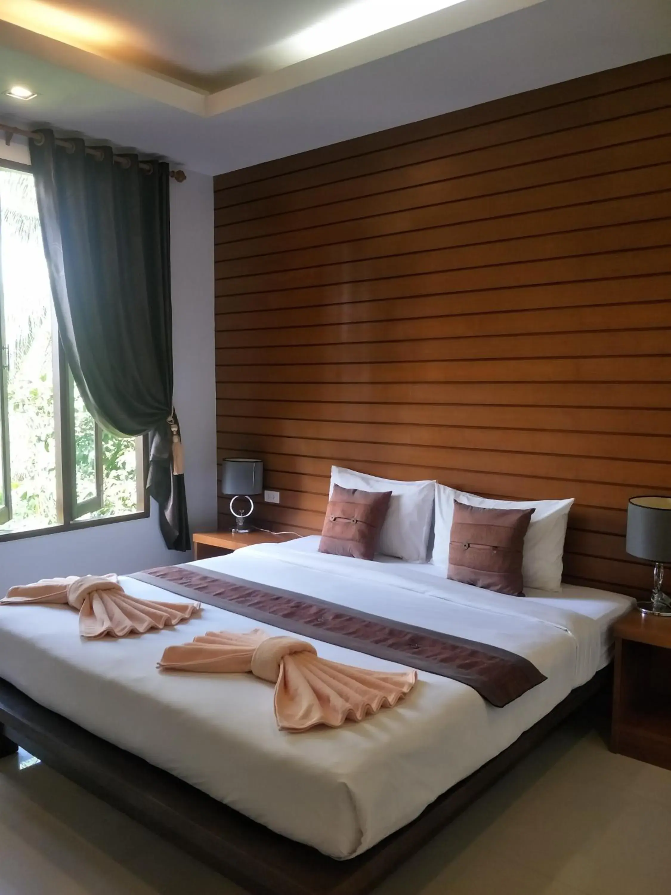 Bedroom, Bed in Lanta Intanin Resort - SHA Extra Plus