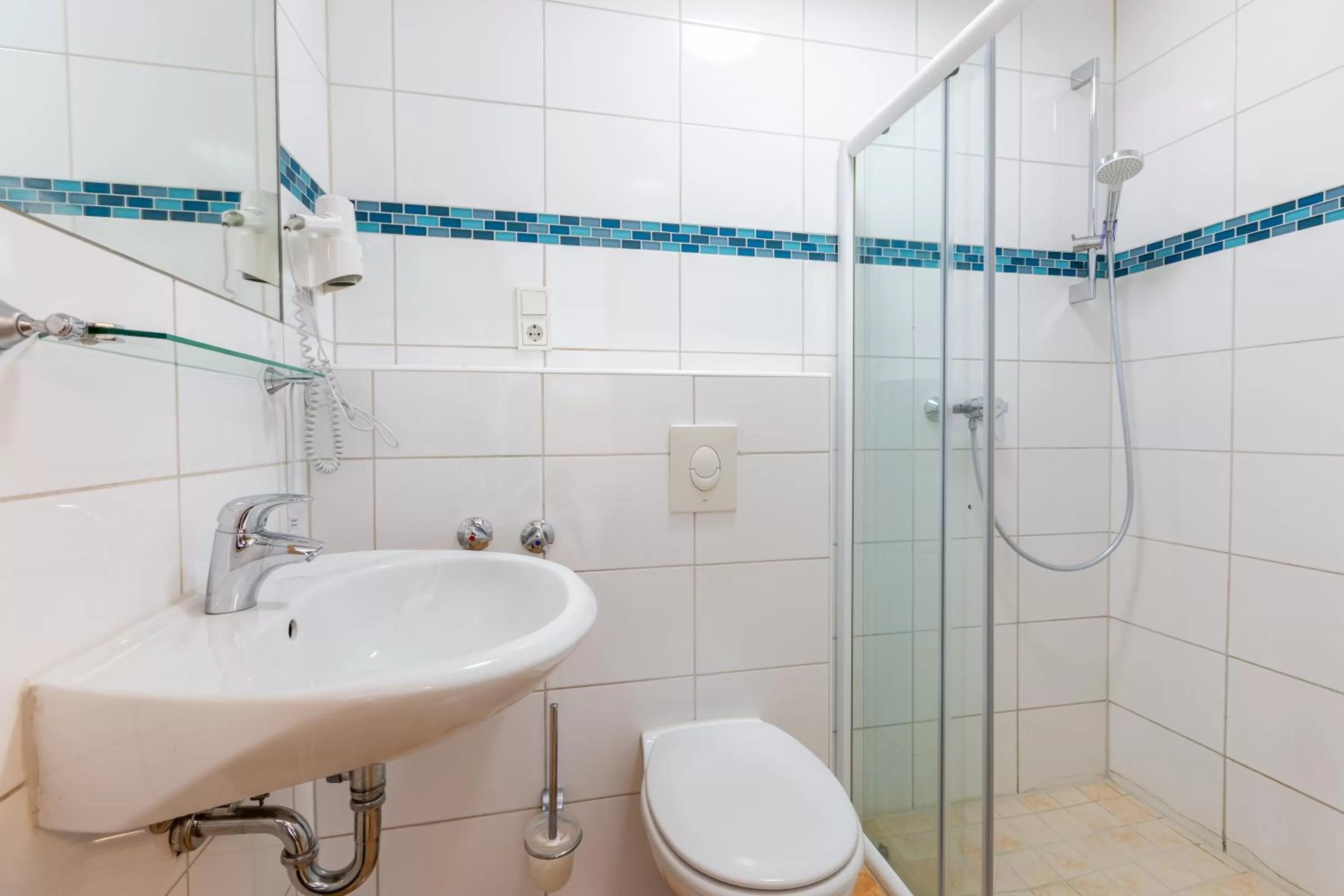 Shower in Hotel Arena