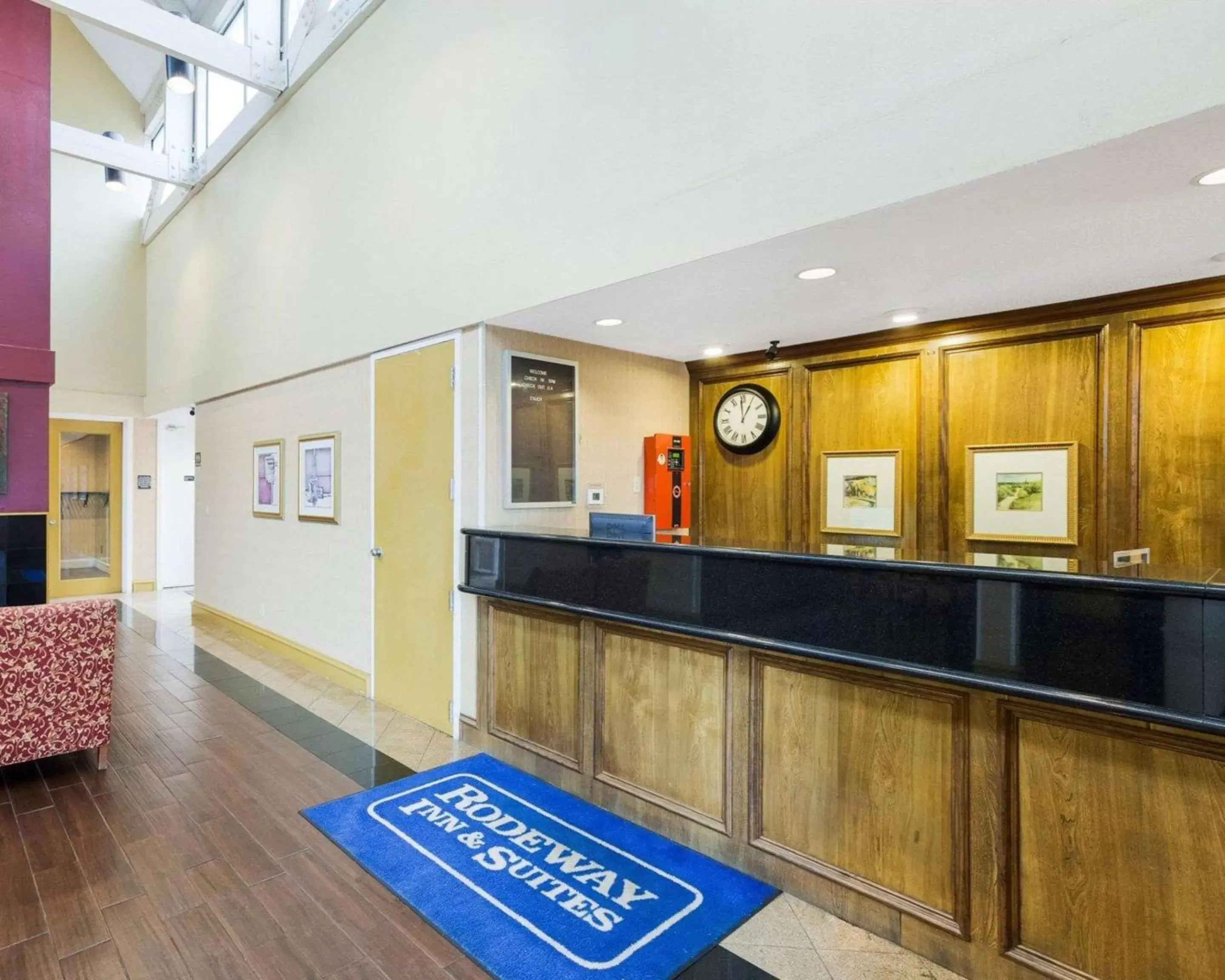 Lobby or reception in Rodeway Inn & Suites South of Fiesta Park Lobby or reception in Rodeway Inn & Suites South of Fiesta Park