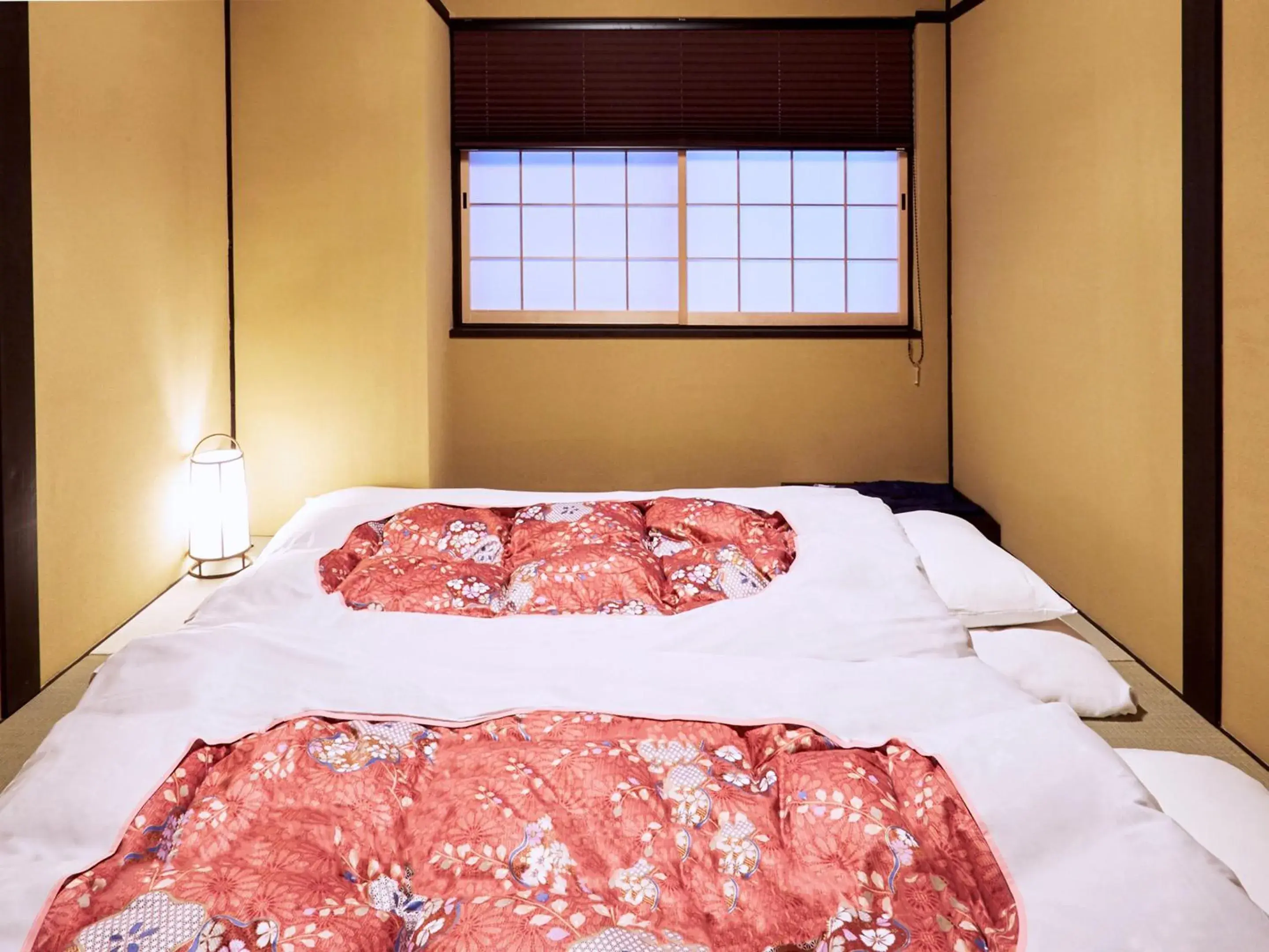 Bed in Rinn Umekoji