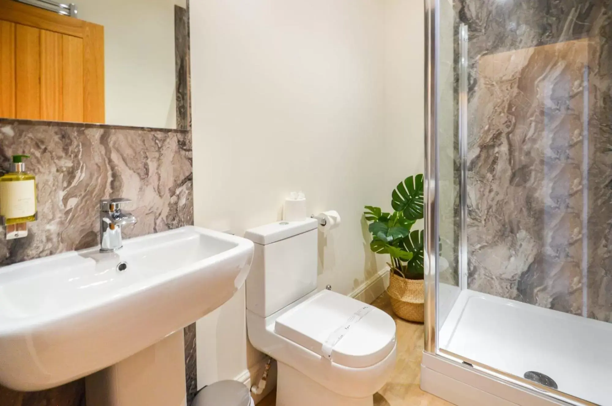 Bathroom in The Birchover Residences Trent Bridge