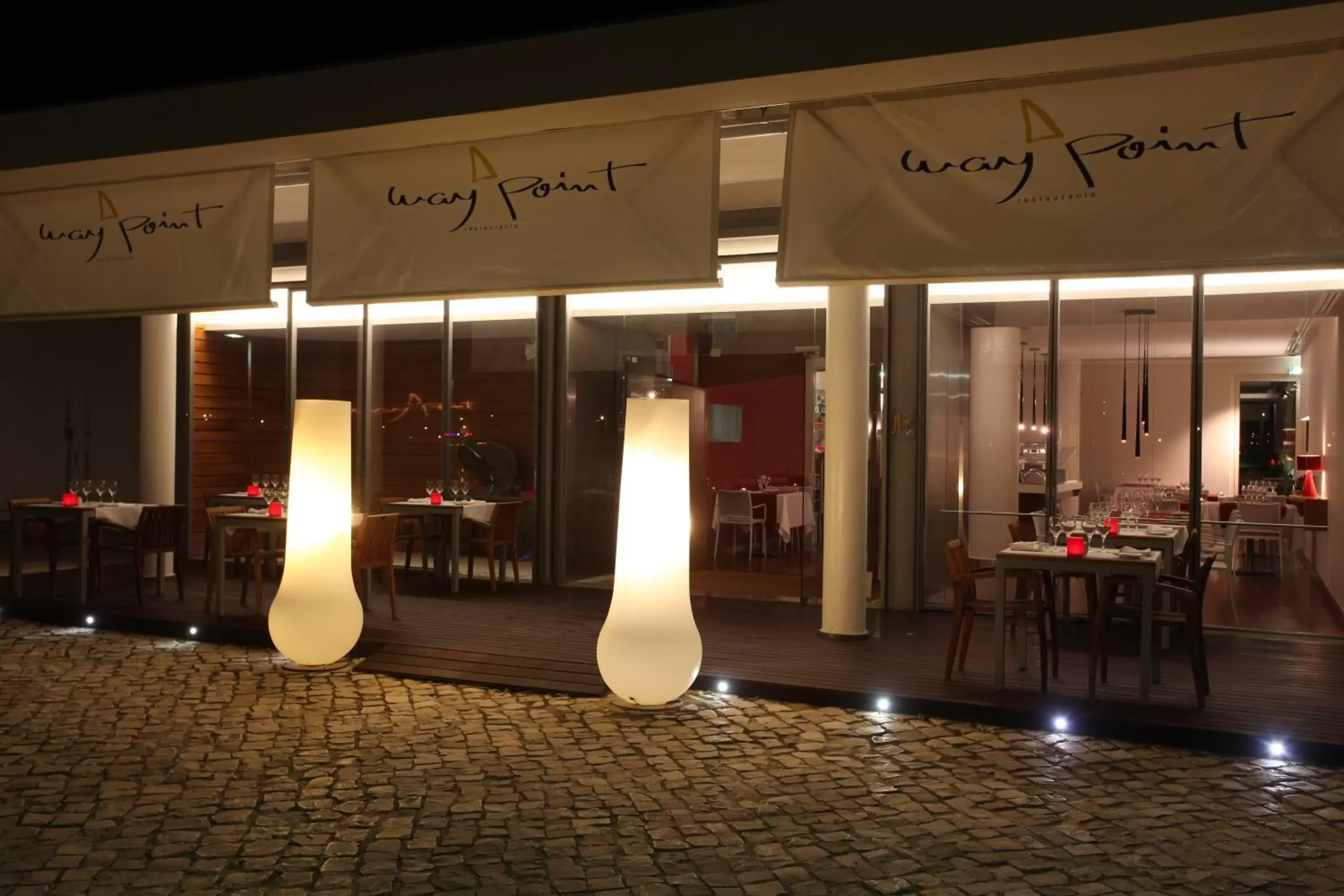 Restaurant/Places to Eat in Marina Club Lagos Resort