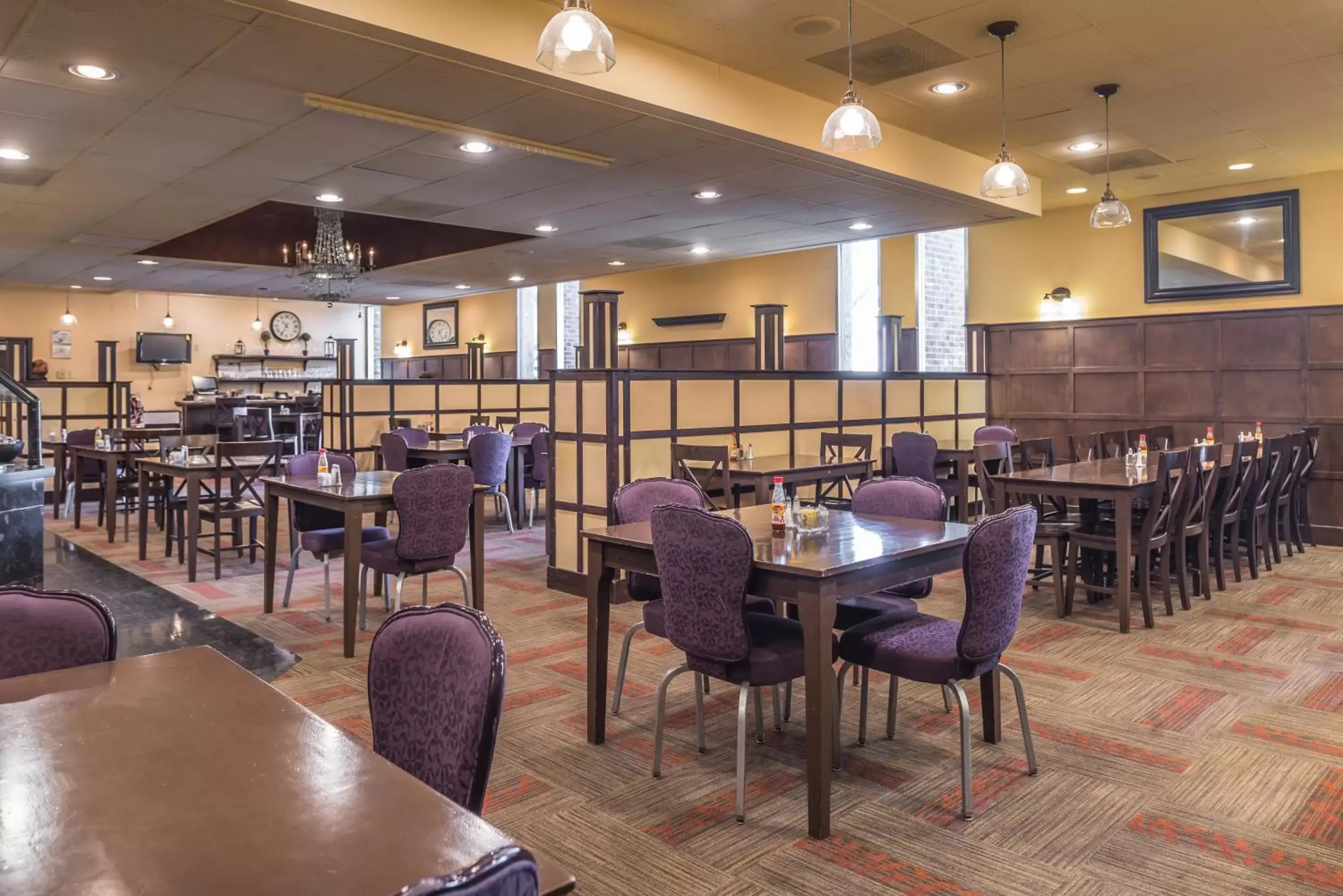 Buffet breakfast, Restaurant/Places to Eat in Hawthorne Inn & Conference Center