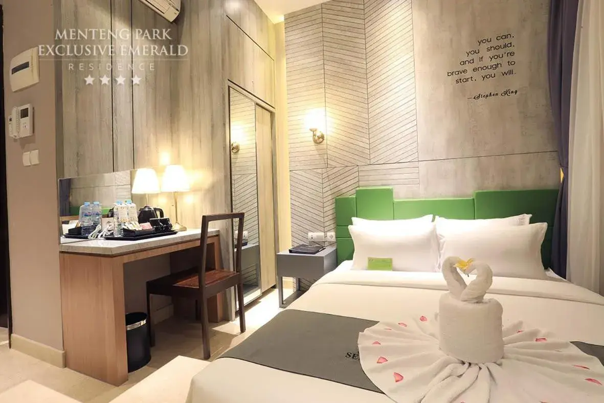 Bed in Menteng Park Exclusive Emerald