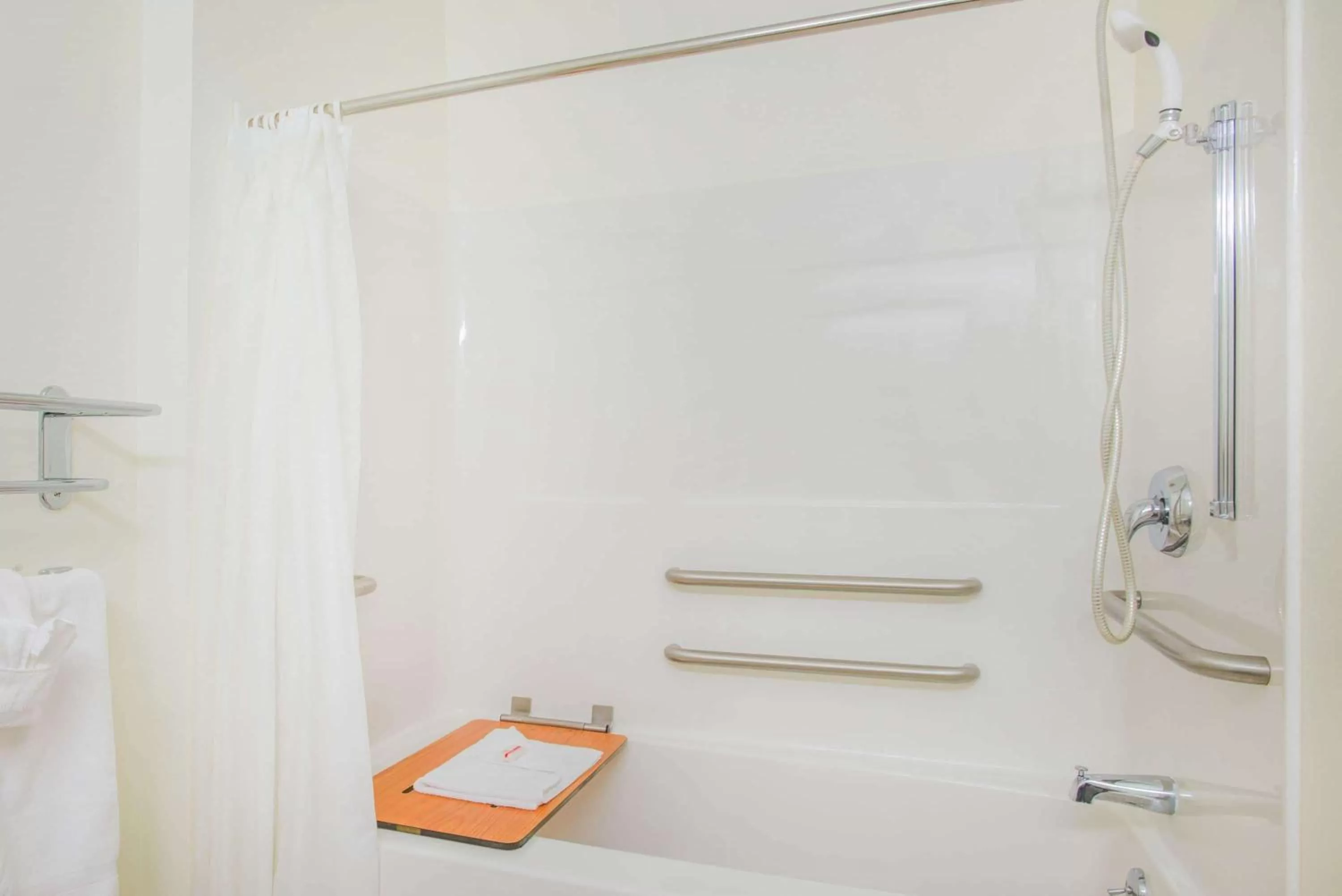 Bathroom in Microtel Inn & Suites by Wyndham Plattsburgh