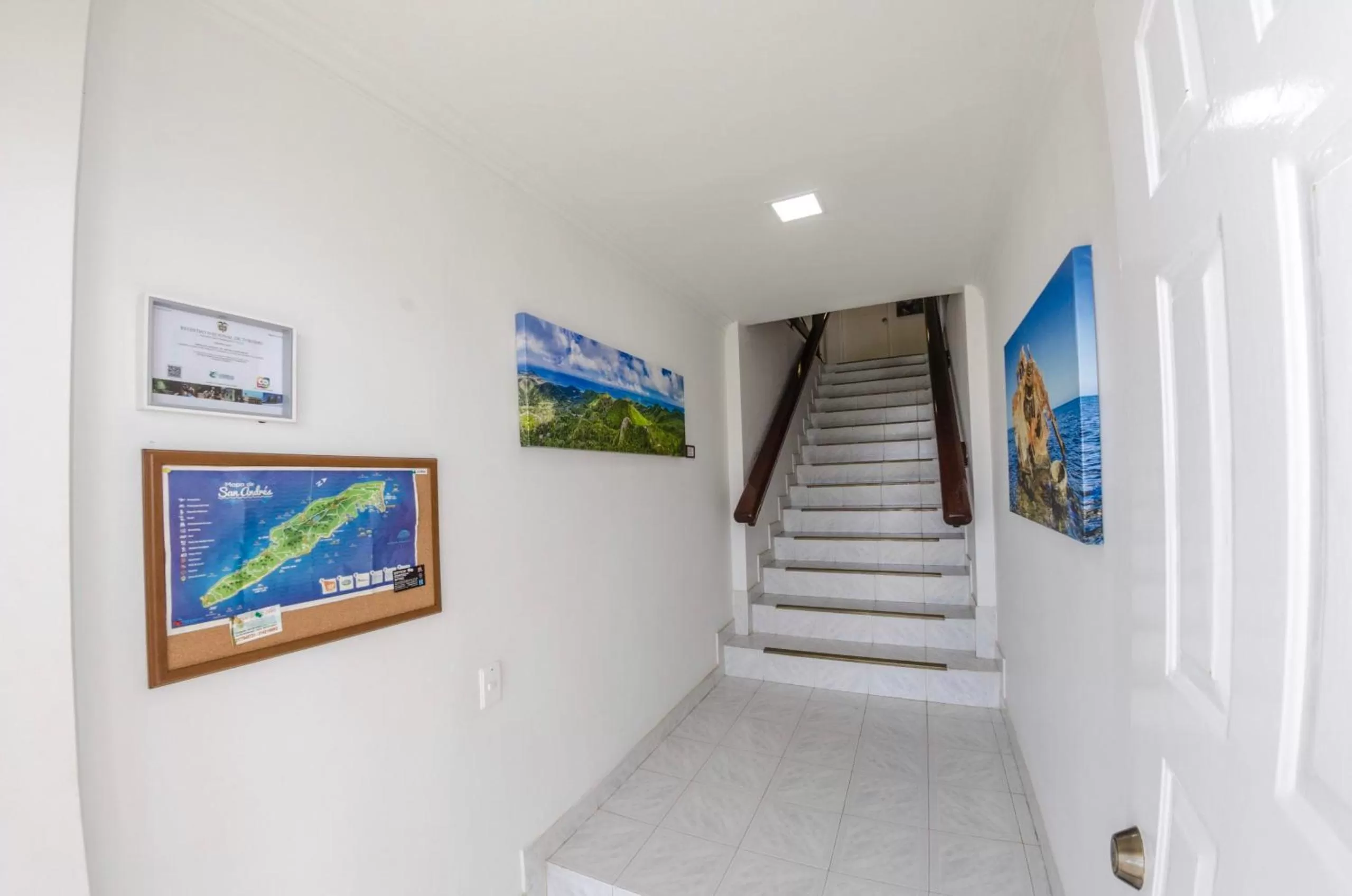 Lobby or reception in By The Sea Guest House