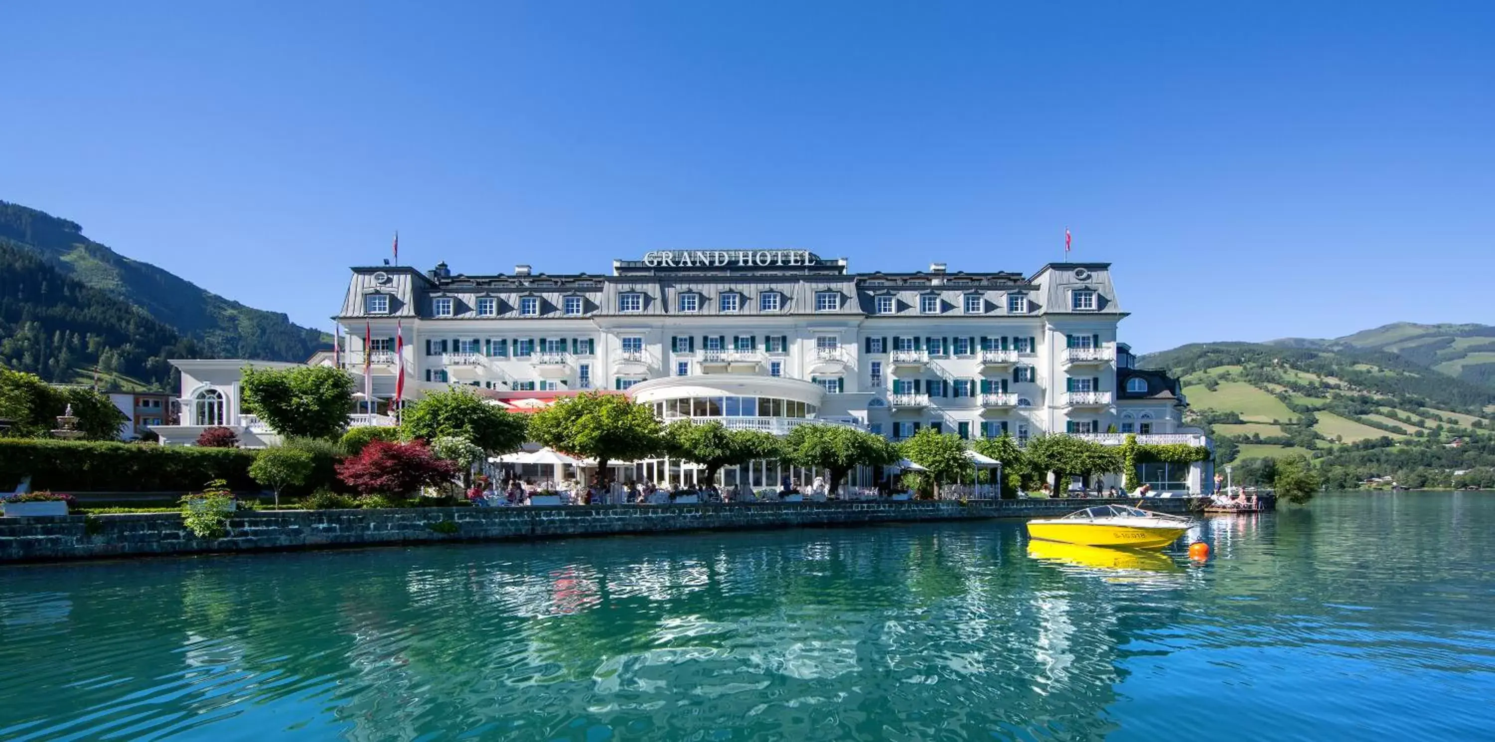 Facade/entrance, Property Building in Grand Hotel Zell am See