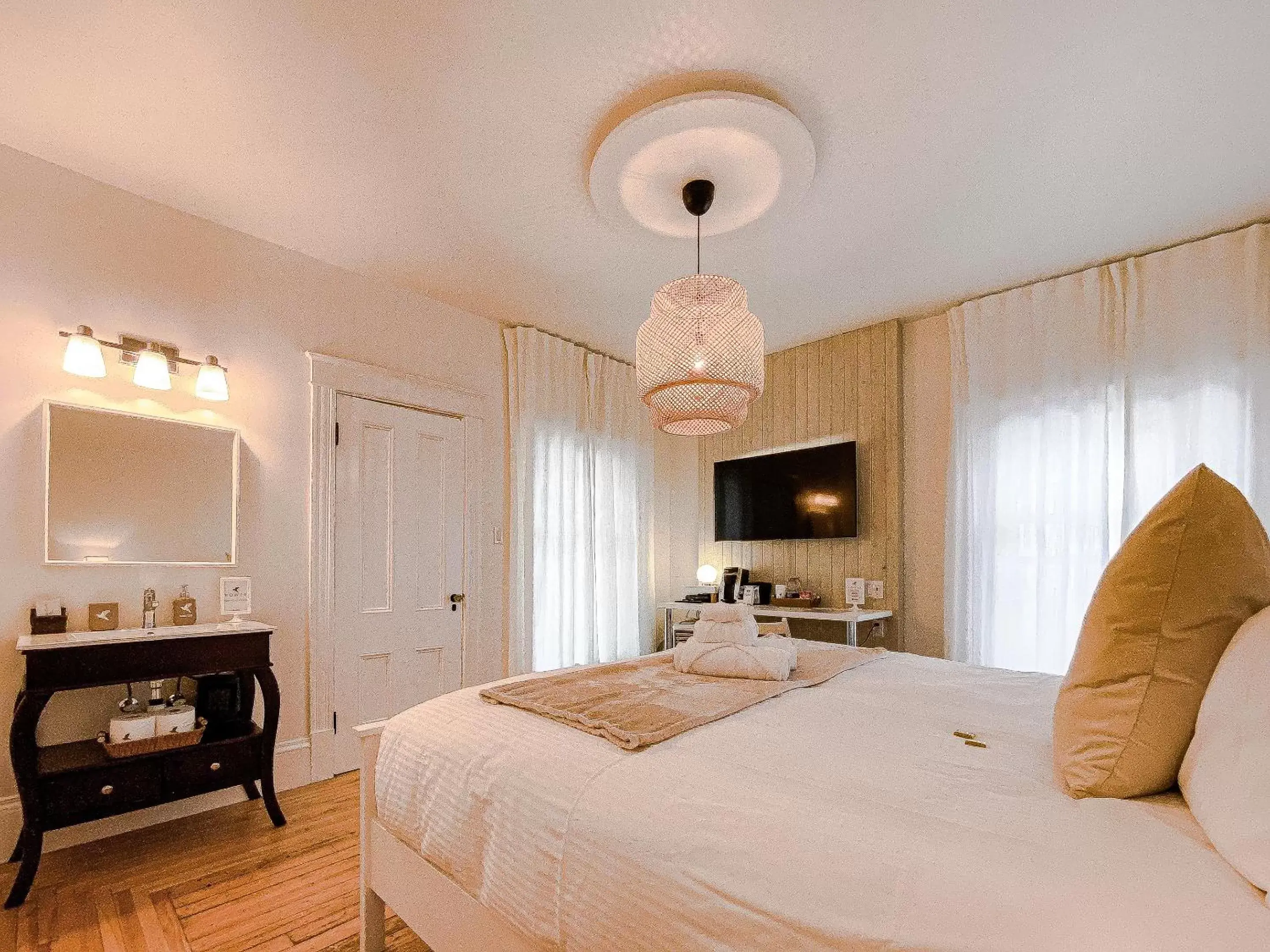 Photo of the whole room, Bed in Hotel du Vieux Port by Bower Hotels & Suites