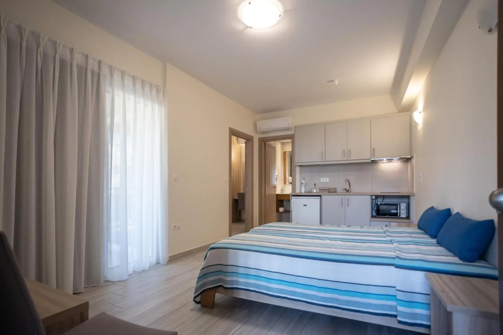 Photo of the whole room, Bed in Ilian Beach & Apartments