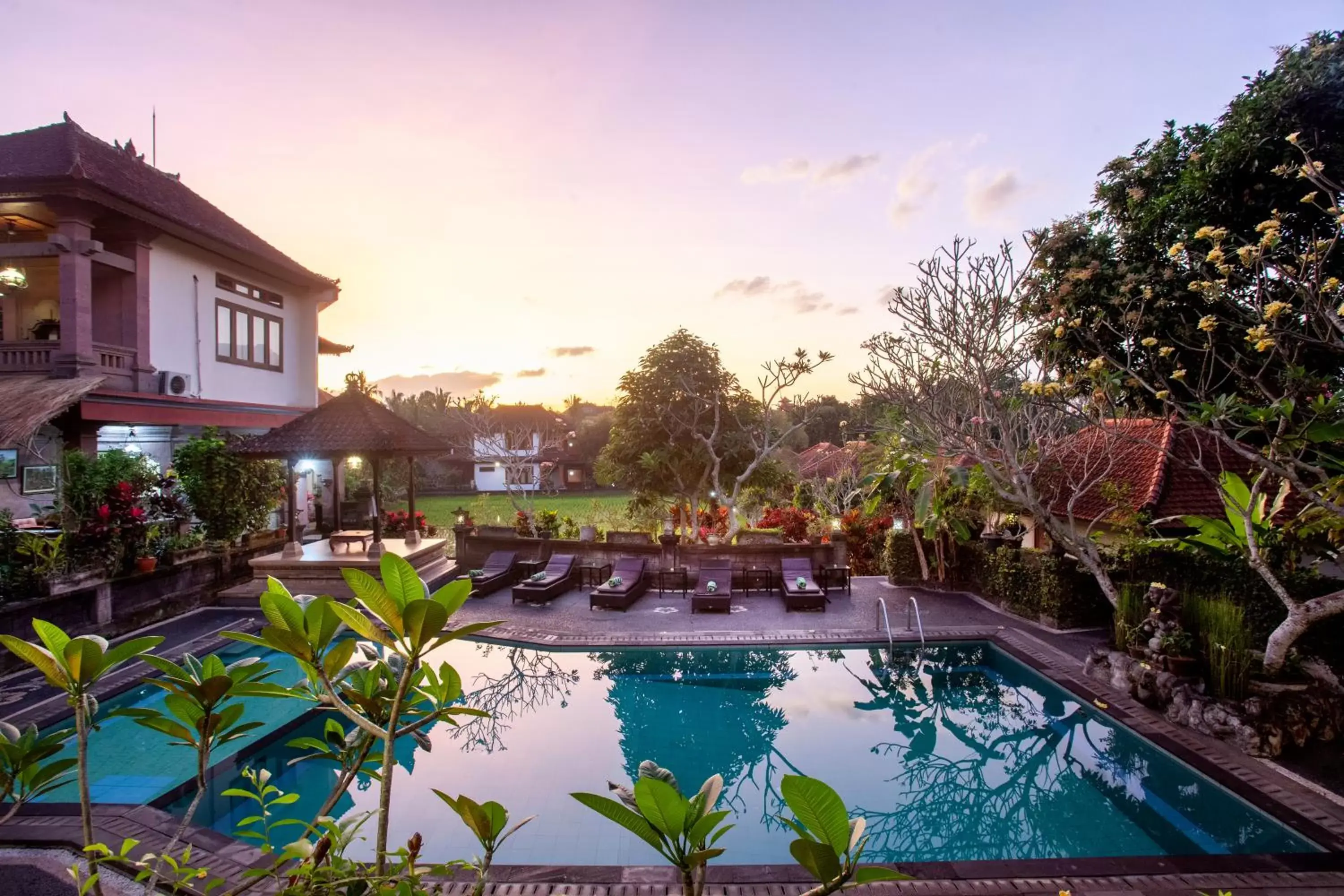 Swimming pool in Nick's Pension Swimming pool in Nick's Pension