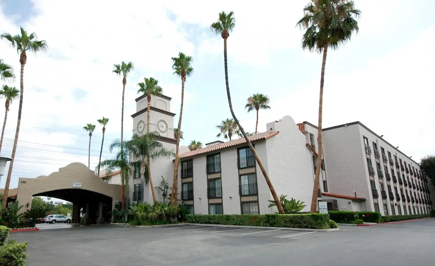Property Building in Buena Park Grand Hotel & Suites