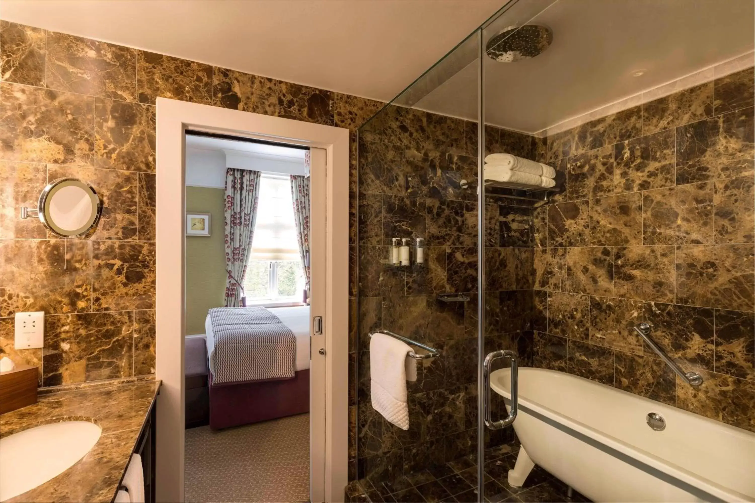 Bathroom in St. Ermin's Hotel, Autograph Collection