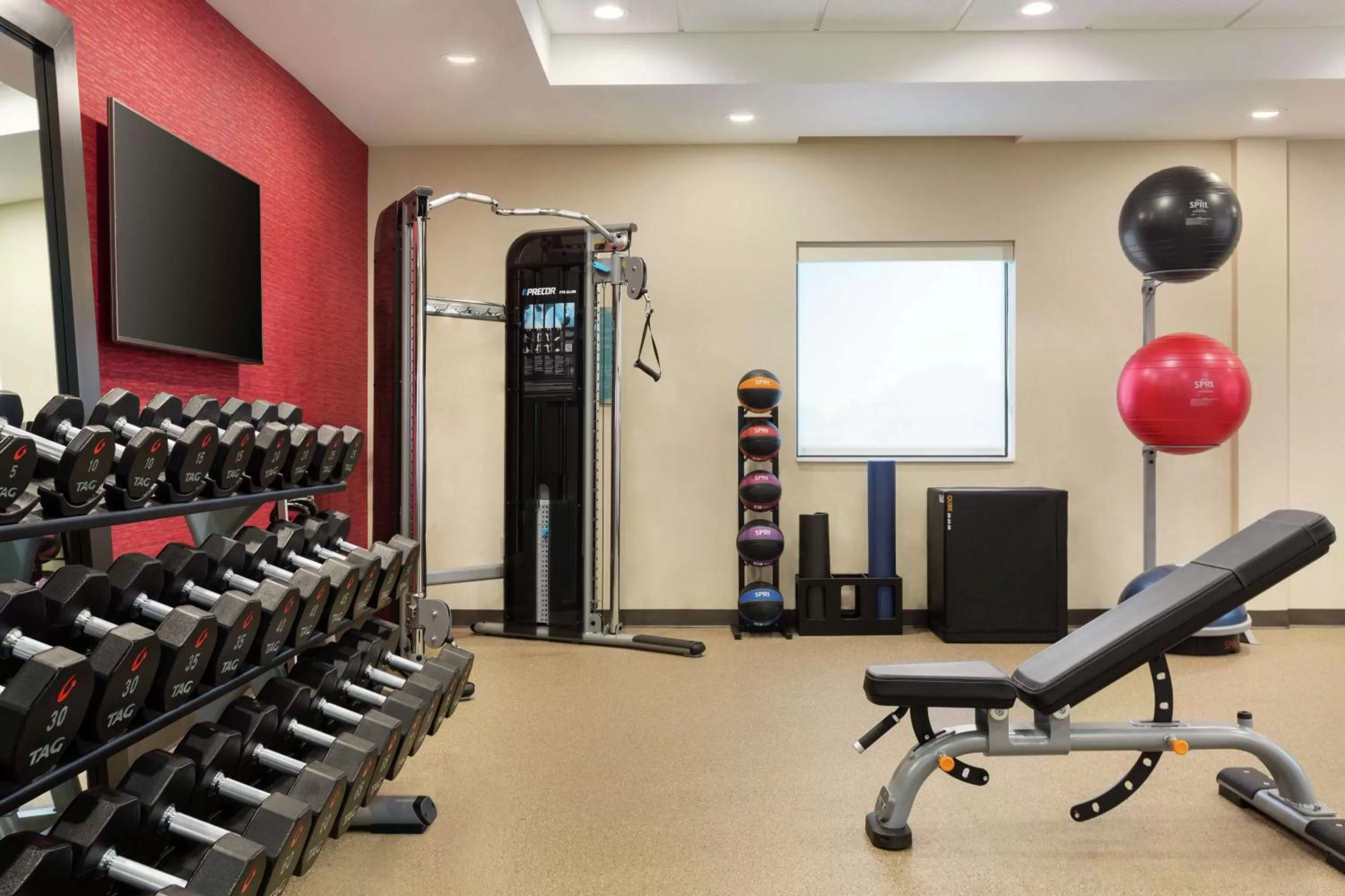 Fitness centre/facilities in Home2 Suites By Hilton Portland Airport