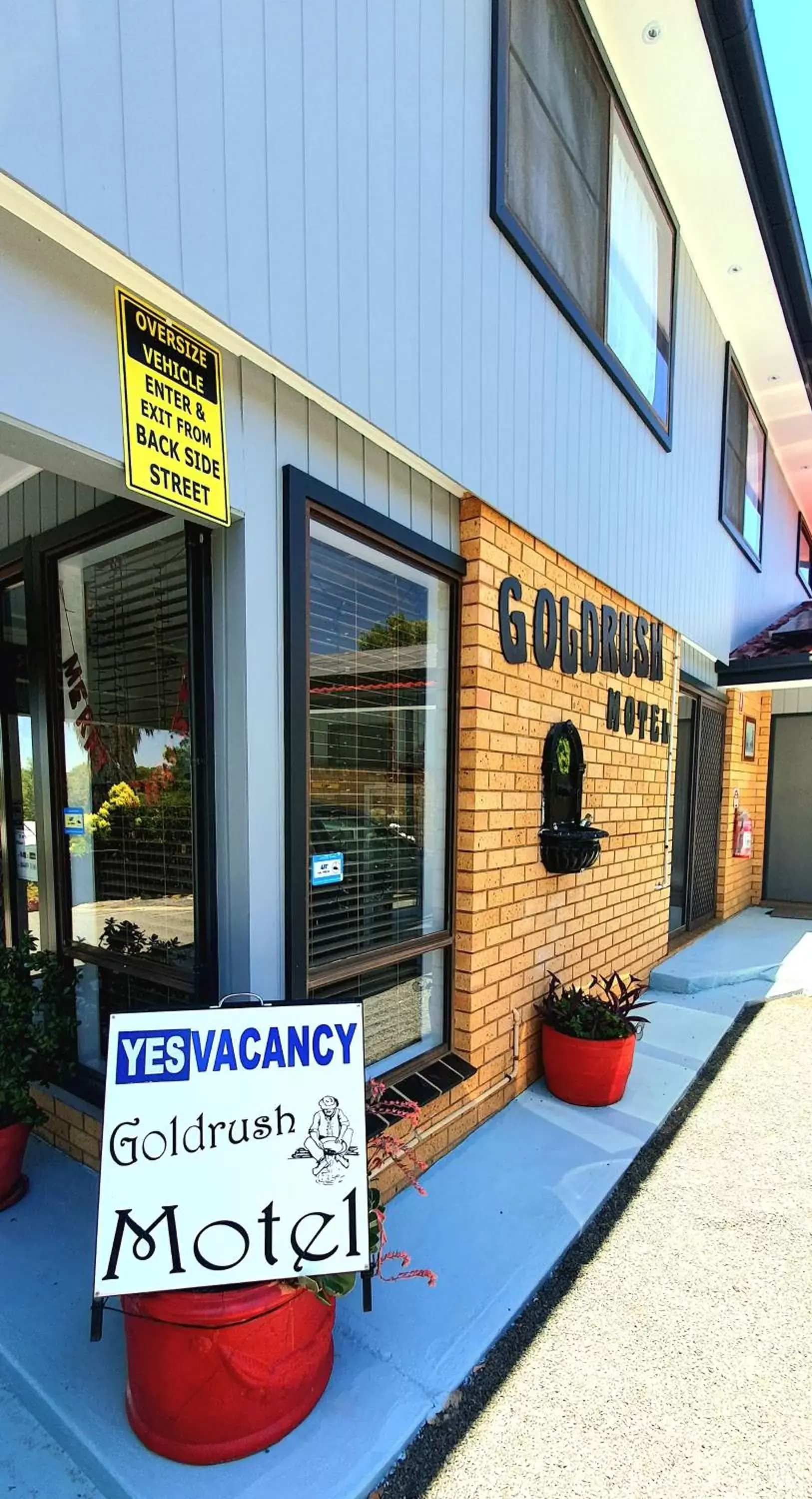 Property Logo/Sign in Goldrush Motel Young CBD