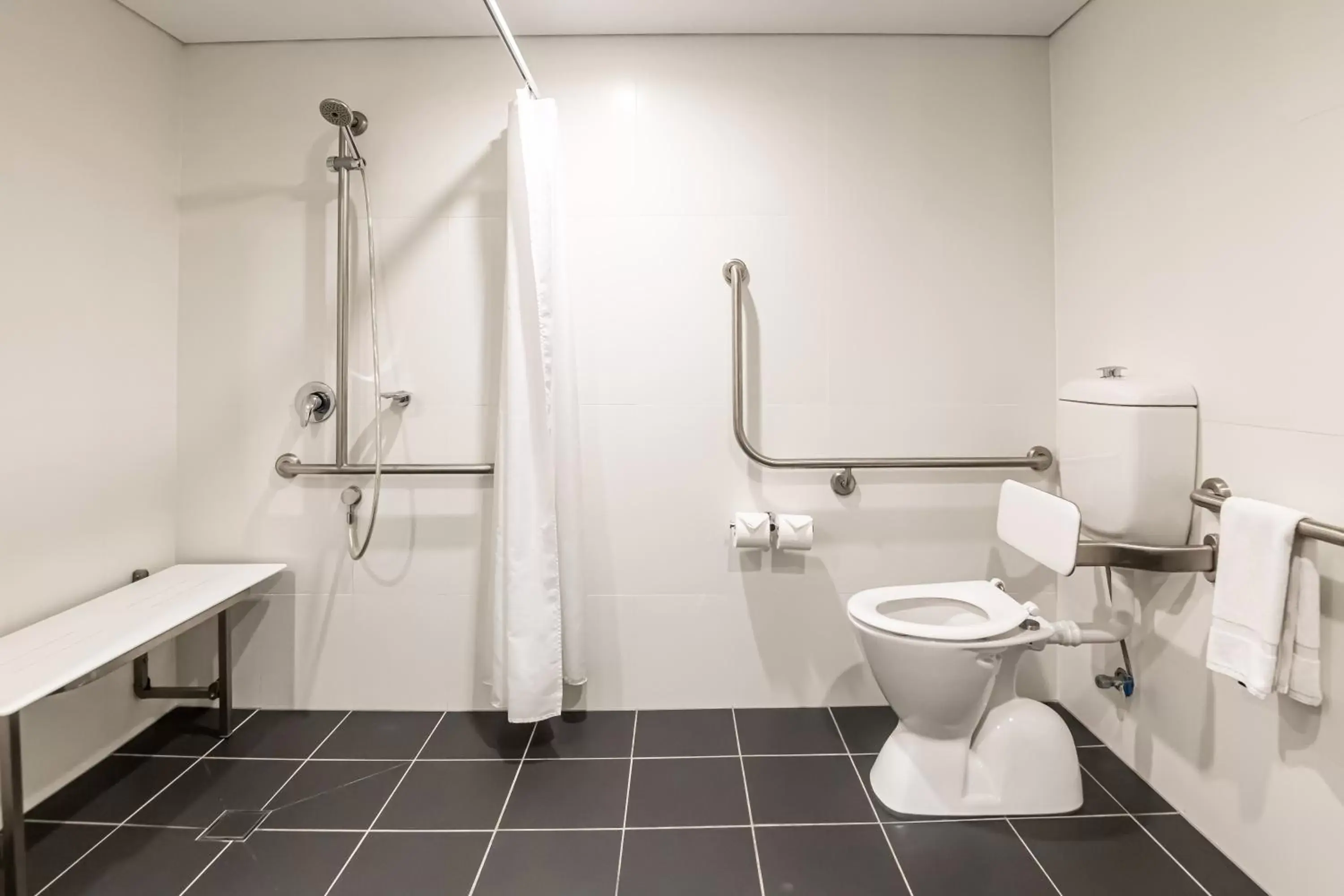 Bathroom in Song Hotel Sydney