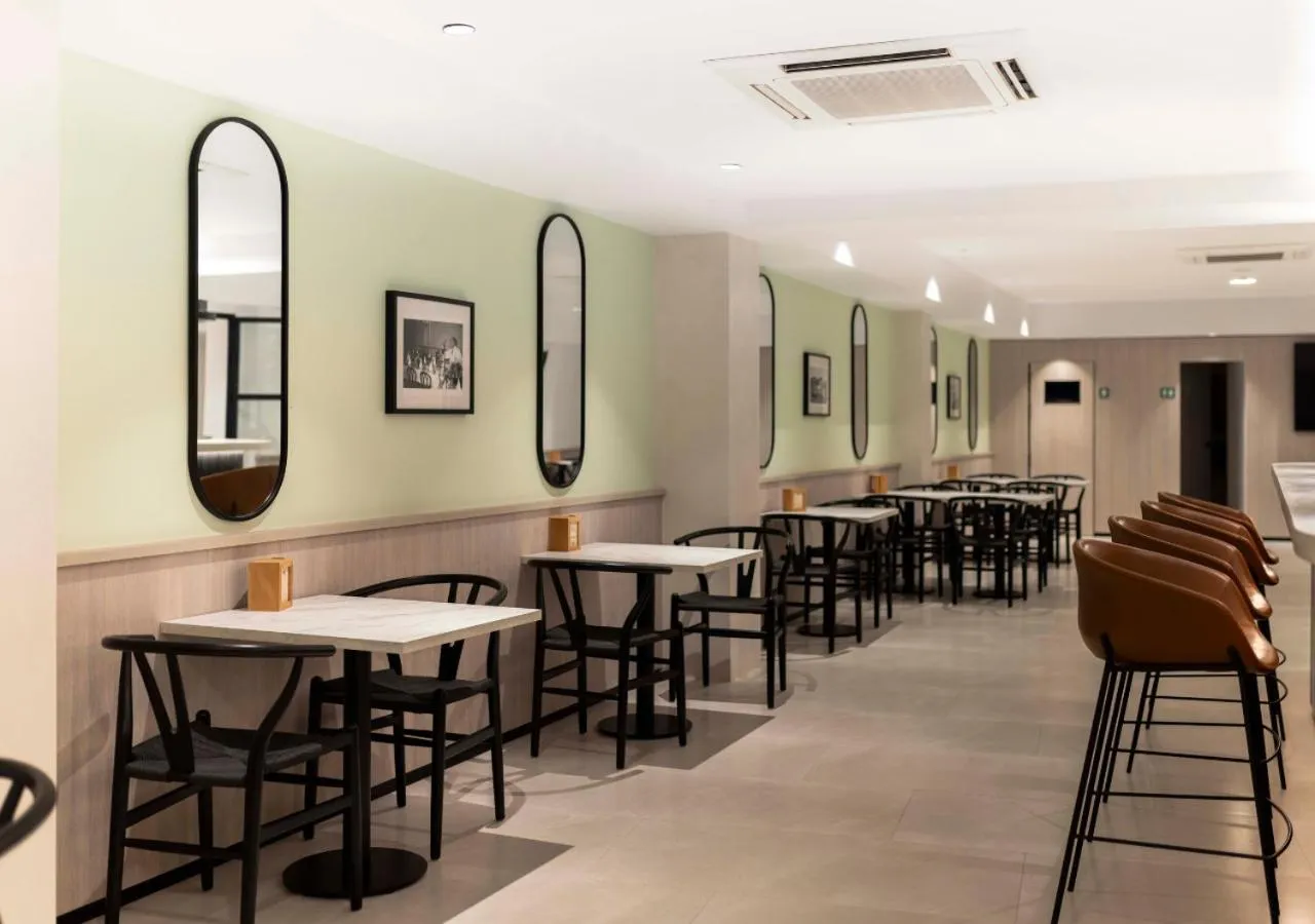 Lounge or bar in Alfons Hotel