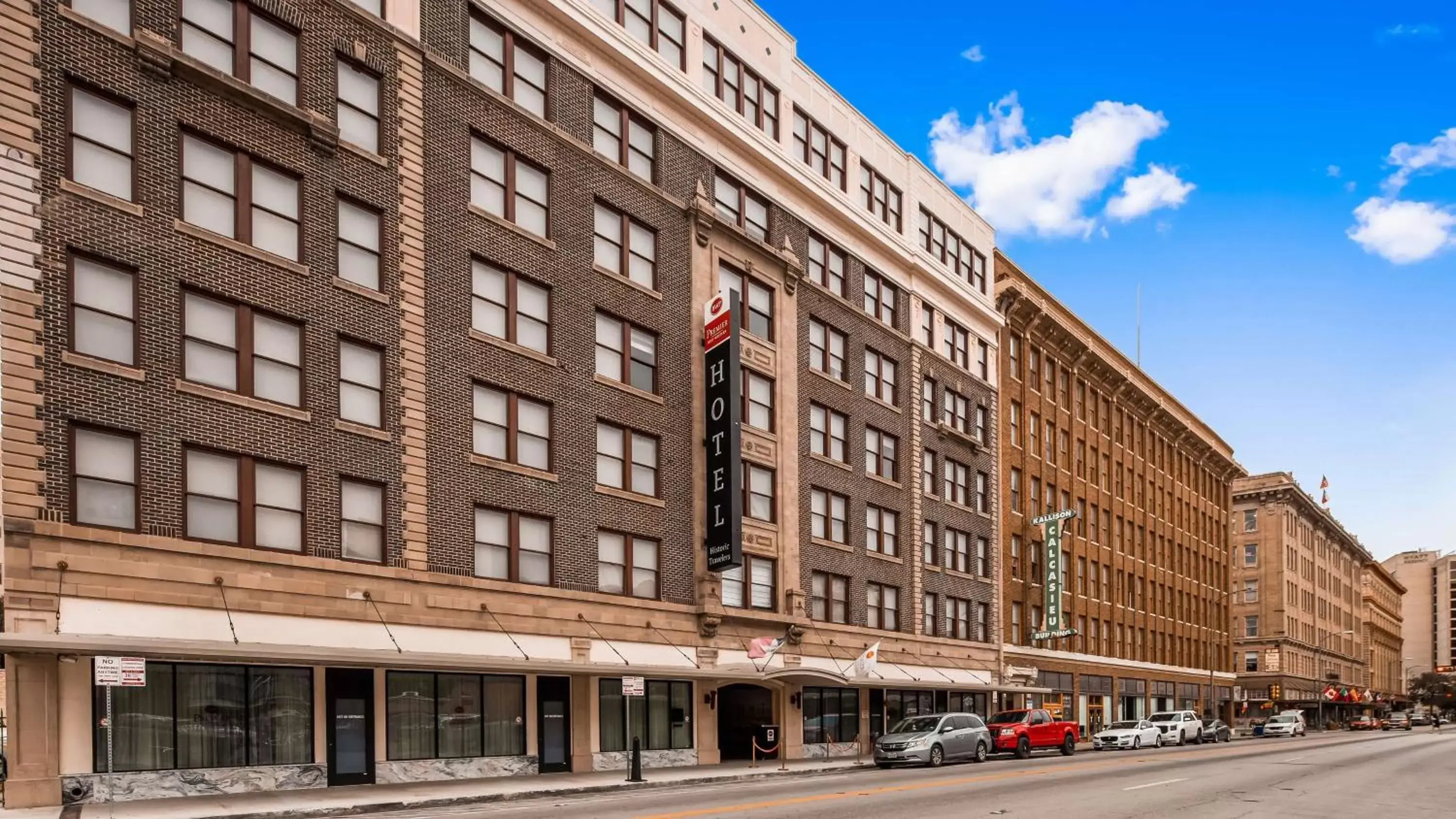 Property building in Best Western Premier Historic Travelers Hotel Alamo/Riverwalk