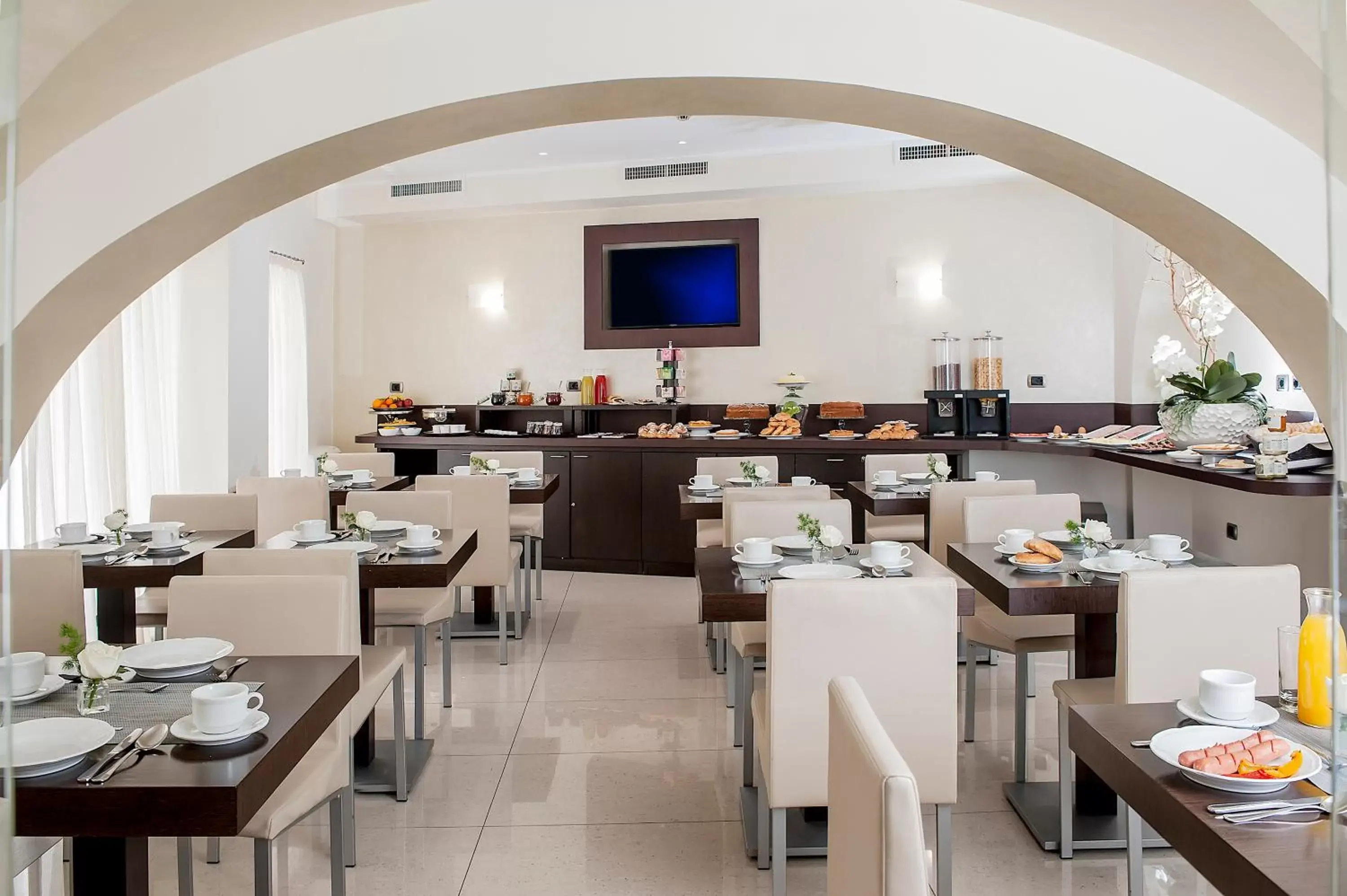 Continental breakfast, Restaurant/Places to Eat in Demetra Hotel