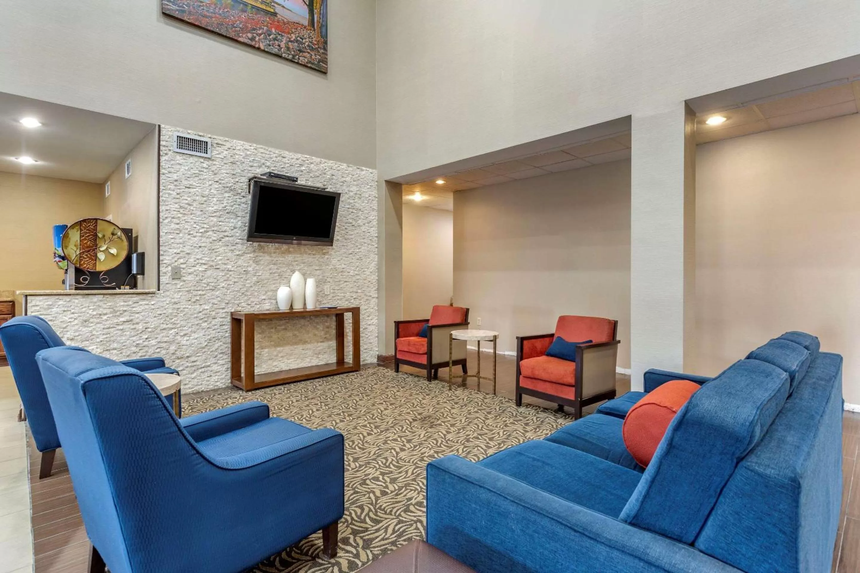 Lobby or reception in Comfort Suites Cordova