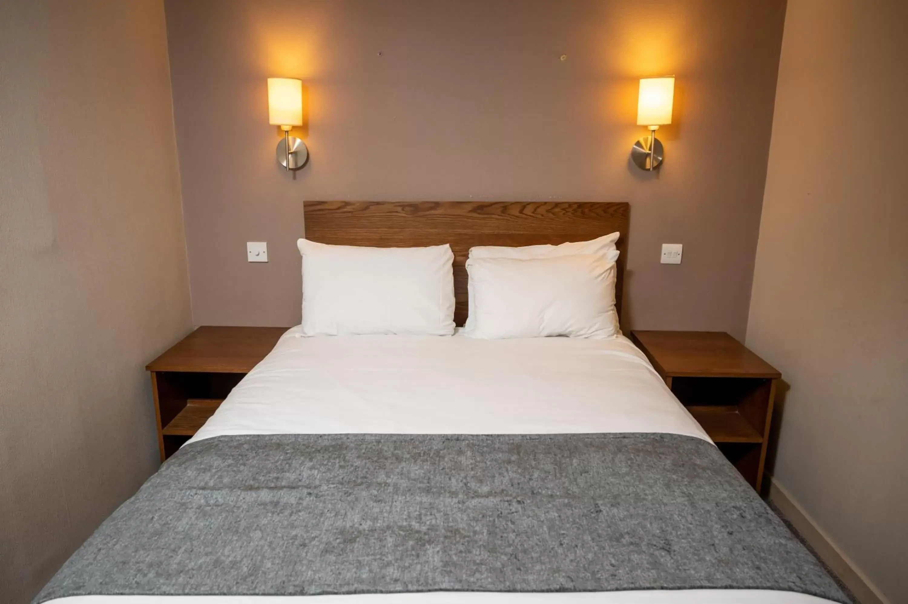 Double Room in Wellington Hotel by Greene King Inns Double Room in Wellington Hotel by Greene King Inns