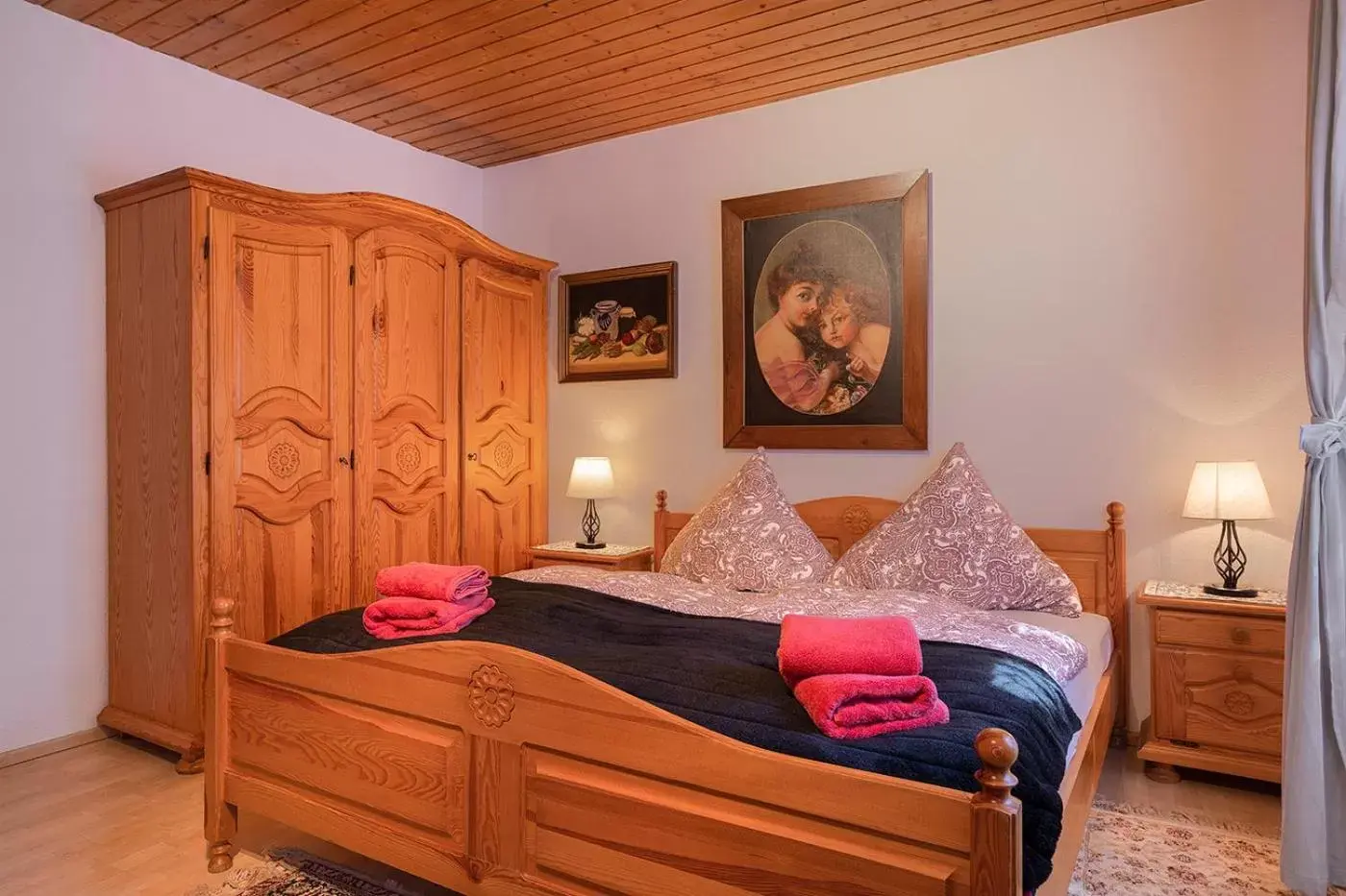 Double Room - single occupancy in Hotel & Restaurant Sichelschmiede Double Room - single occupancy in Hotel & Restaurant Sichelschmiede