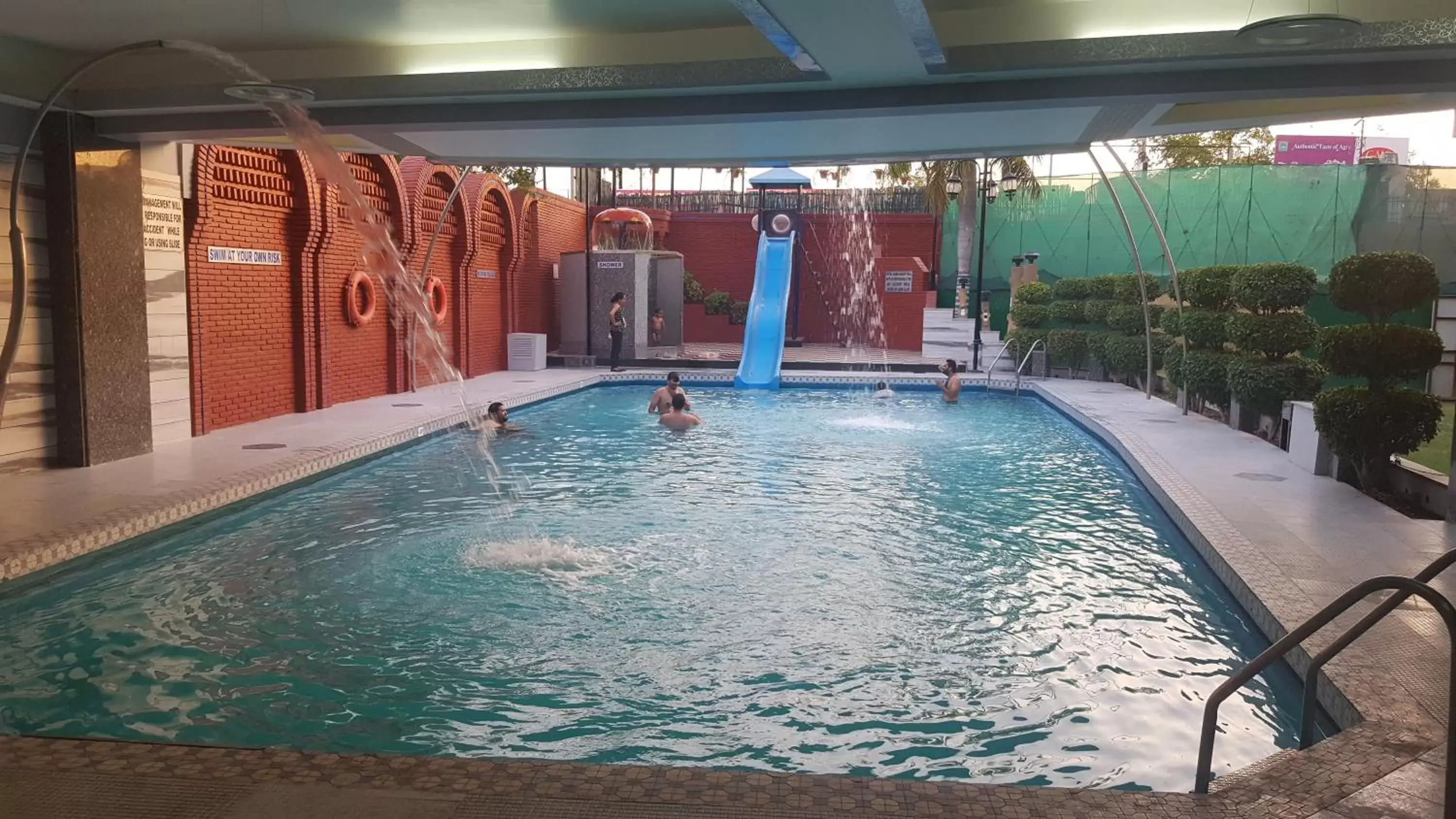 , Swimming Pool in Hotel Amar