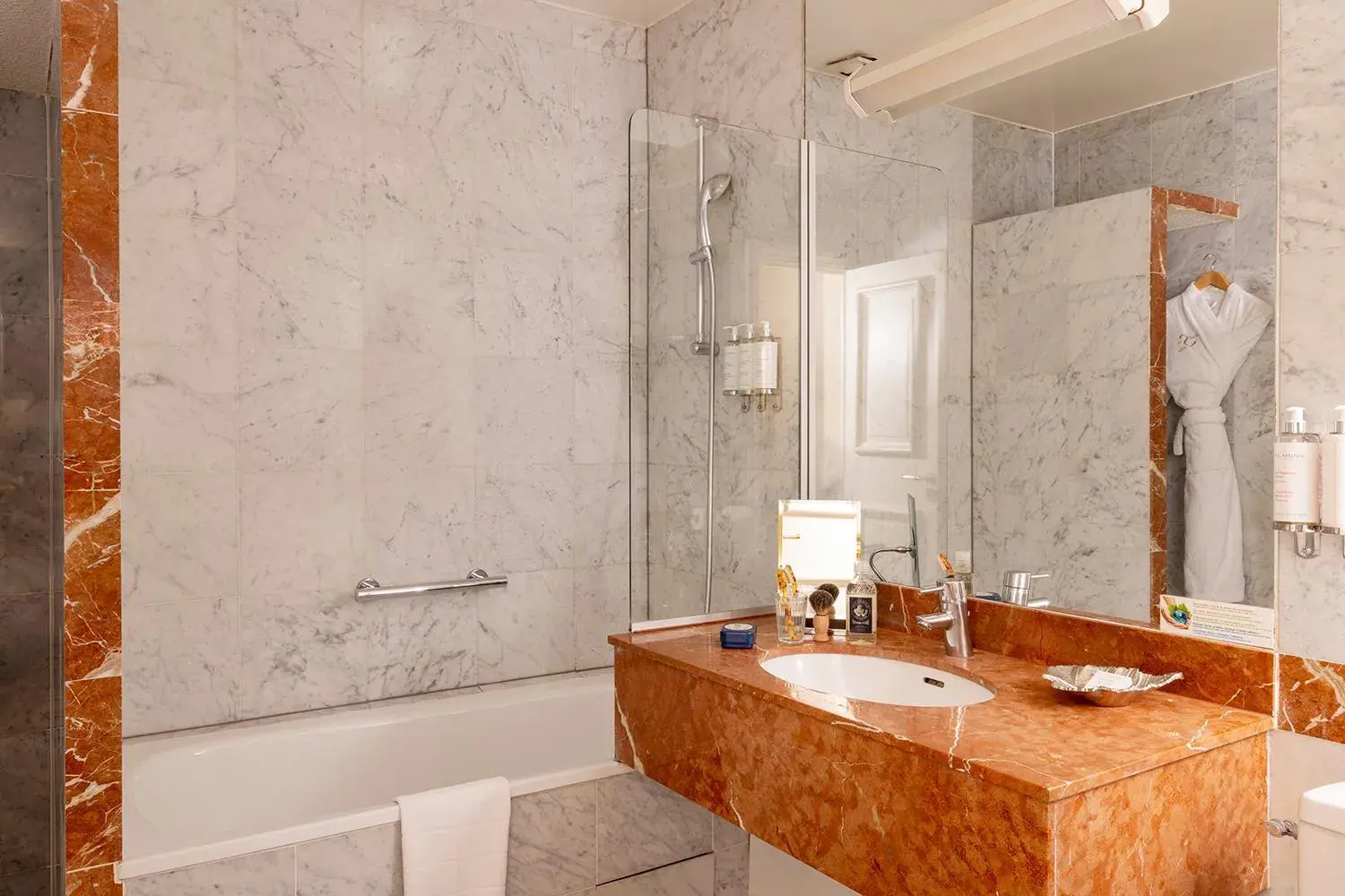 Bathroom in Hotel De Seine