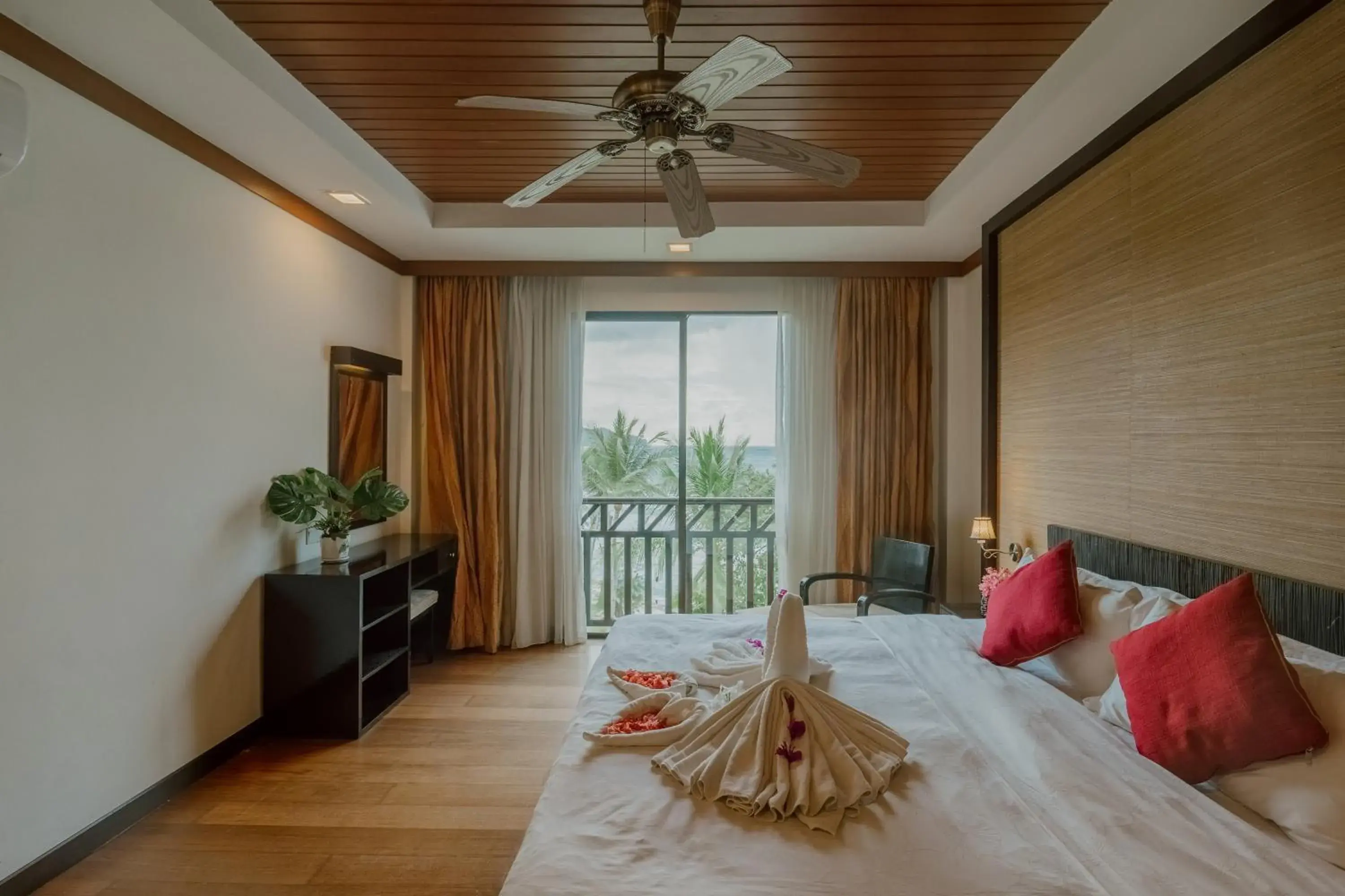 Bed in Borneo Beach Villas