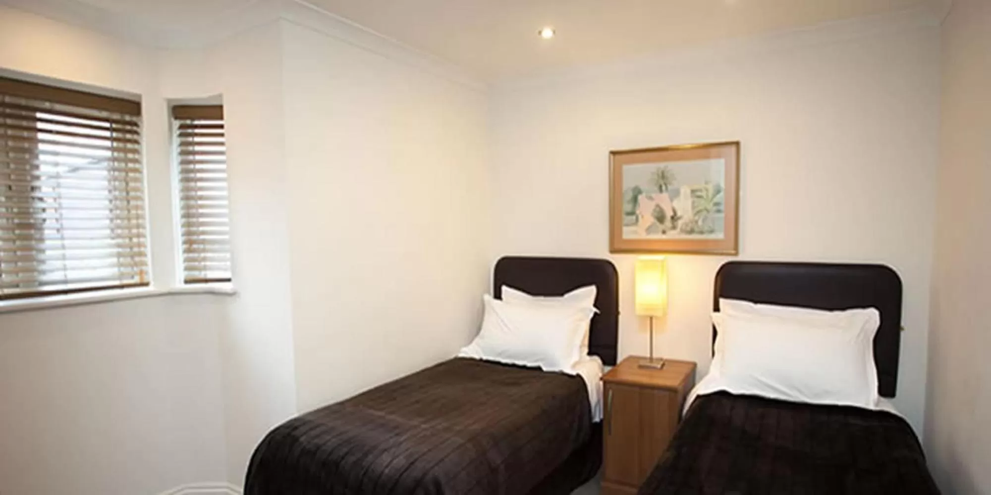 Photo of the whole room, Bed in Victoria Mansions Hotel Apartments