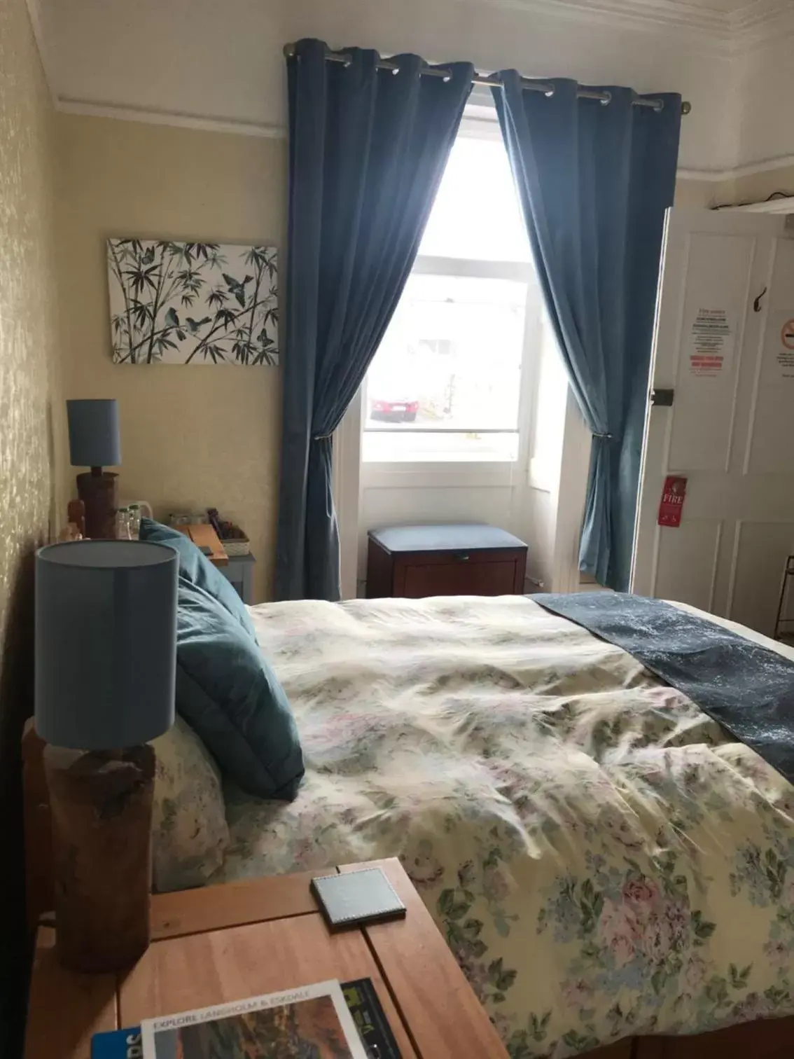 Photo of the whole room, Bed in Seamore House