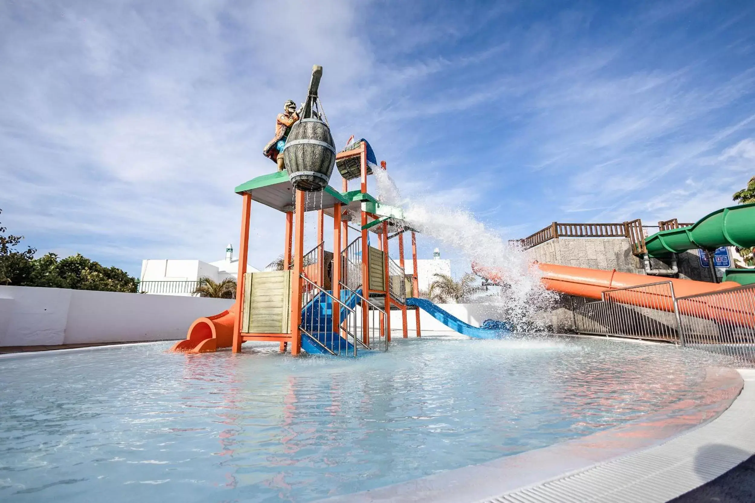 Swimming pool, Water Park in Caybeach Sun