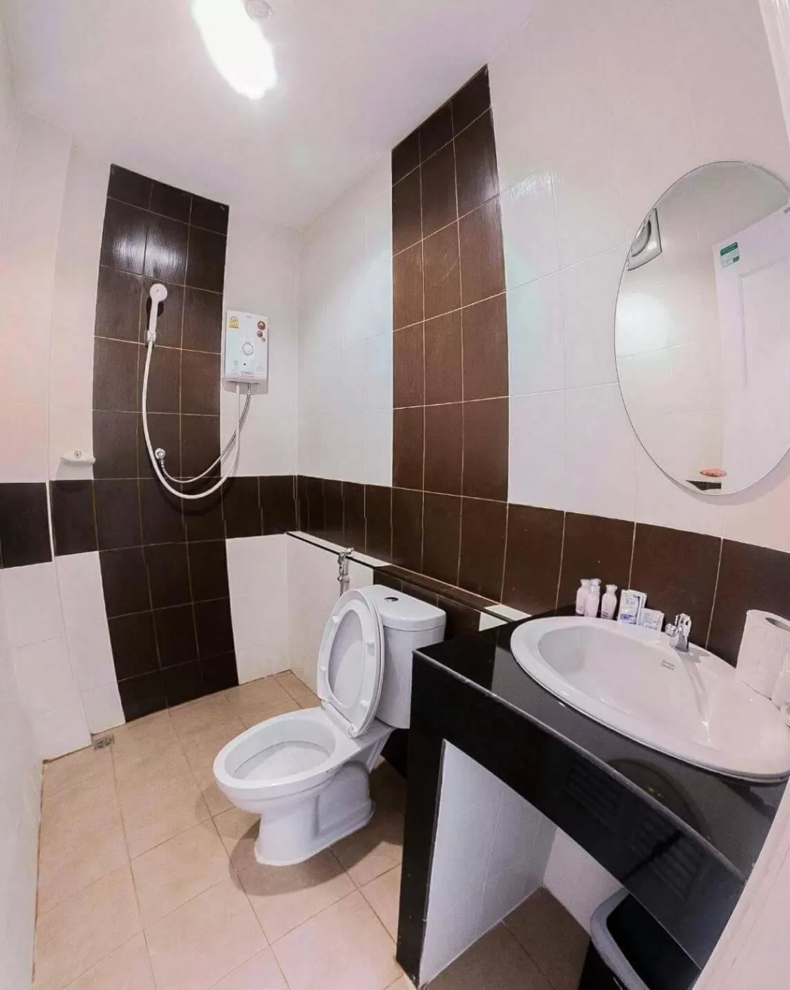 Shower in Wangka Resort