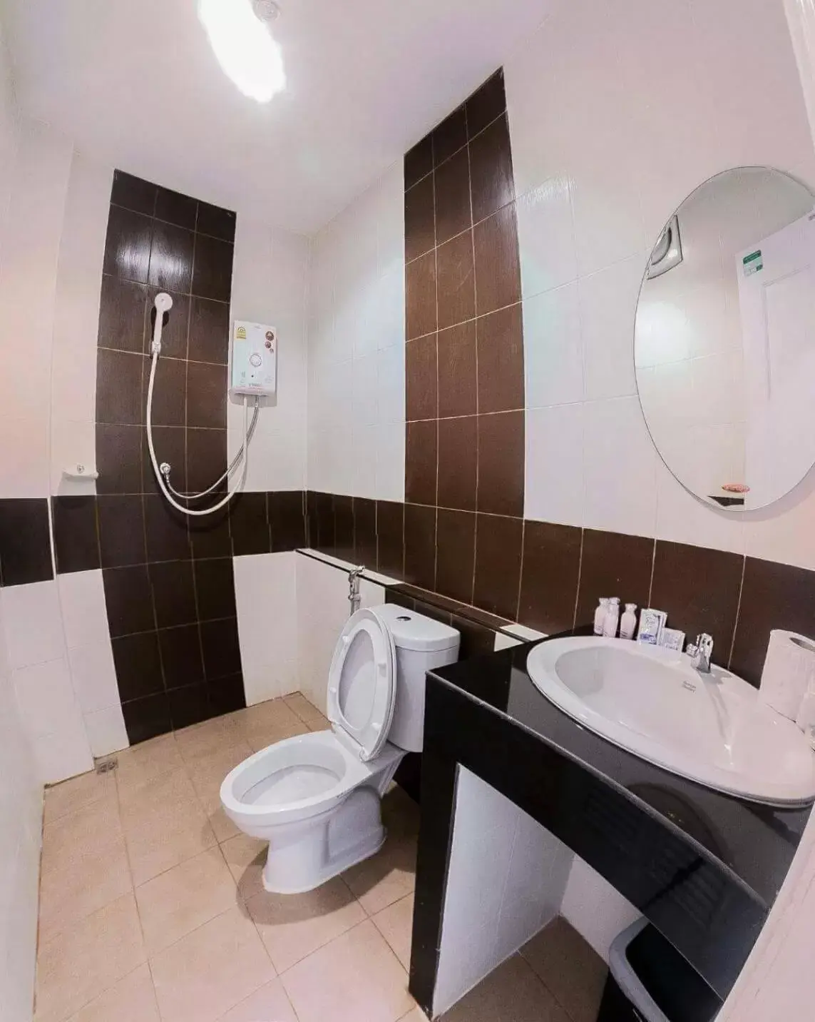 Shower in Wangka Resort Shower in Wangka Resort