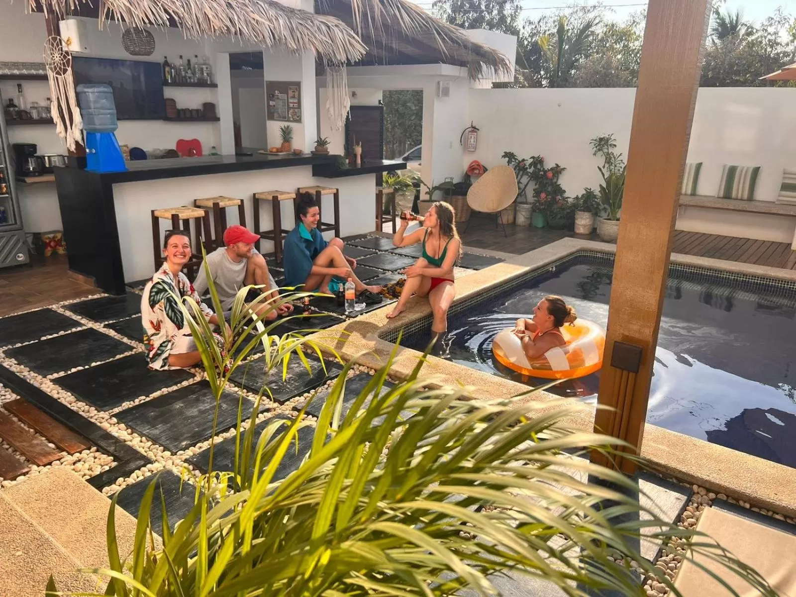 People in Punta Kai Hotel & Hostal